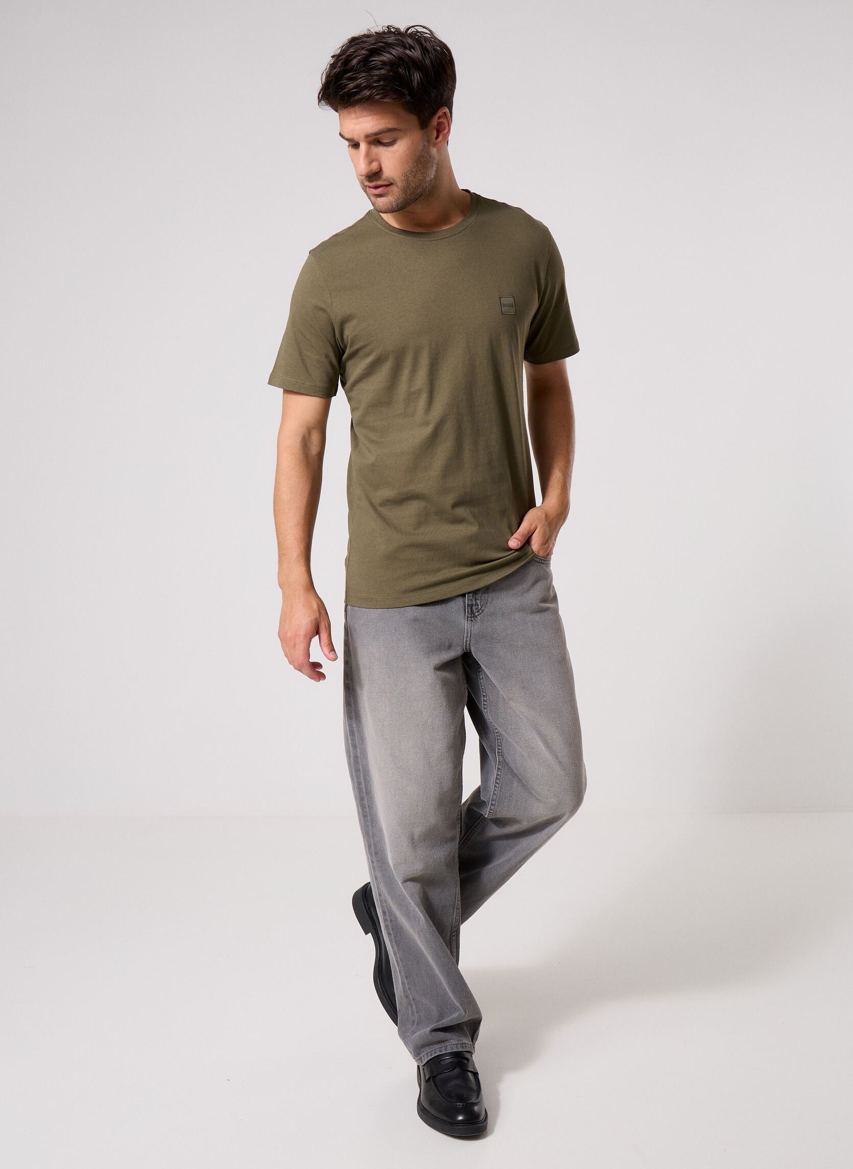 T-shirts met korte mouwen Tales 50508584 heren khaki BOSS T-shirts met korte mouwen Tales 50508584 heren khaki 325