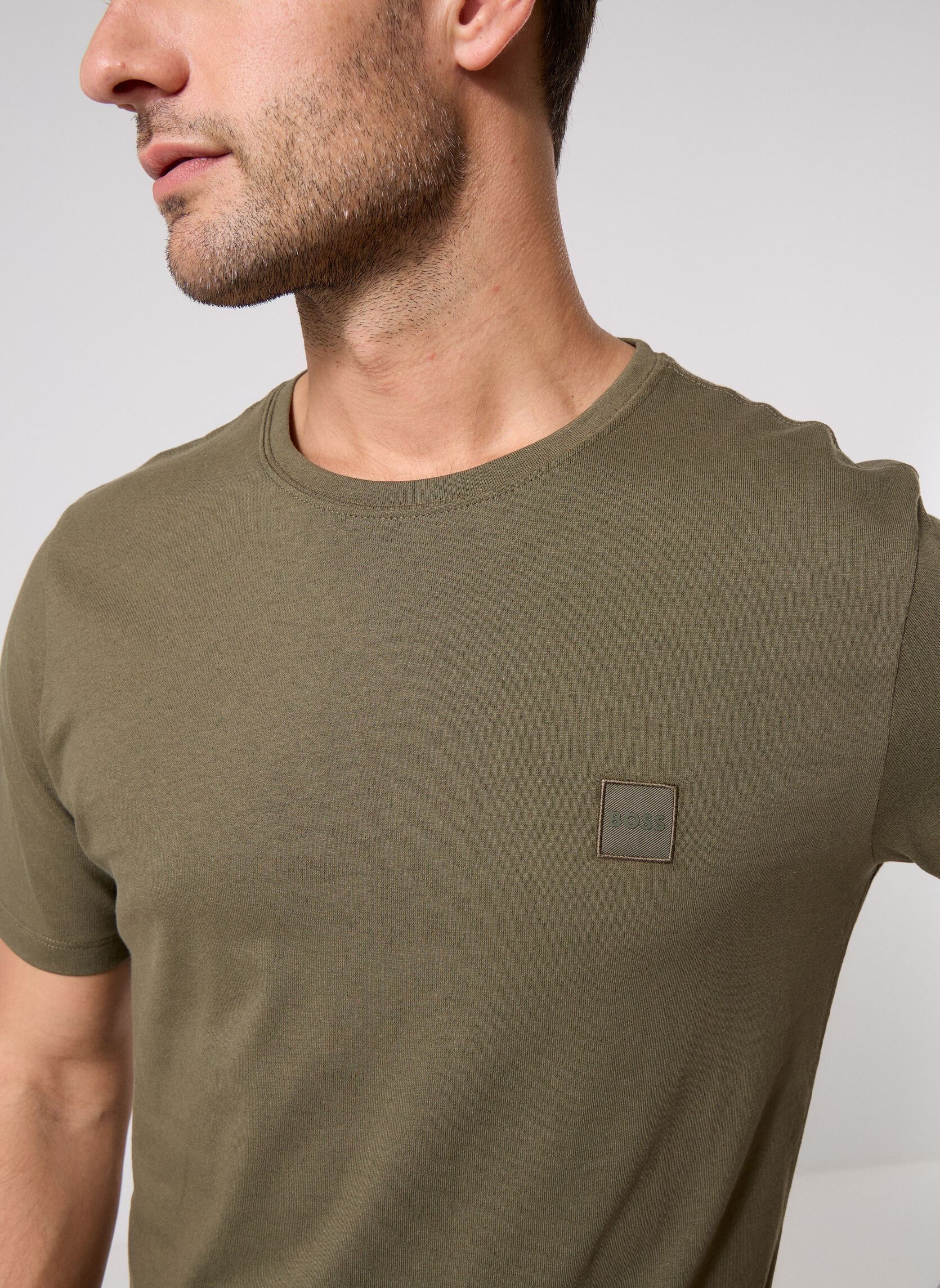 T-shirts met korte mouwen Tales 50508584 heren khaki BOSS T-shirts met korte mouwen Tales 50508584 heren khaki 325