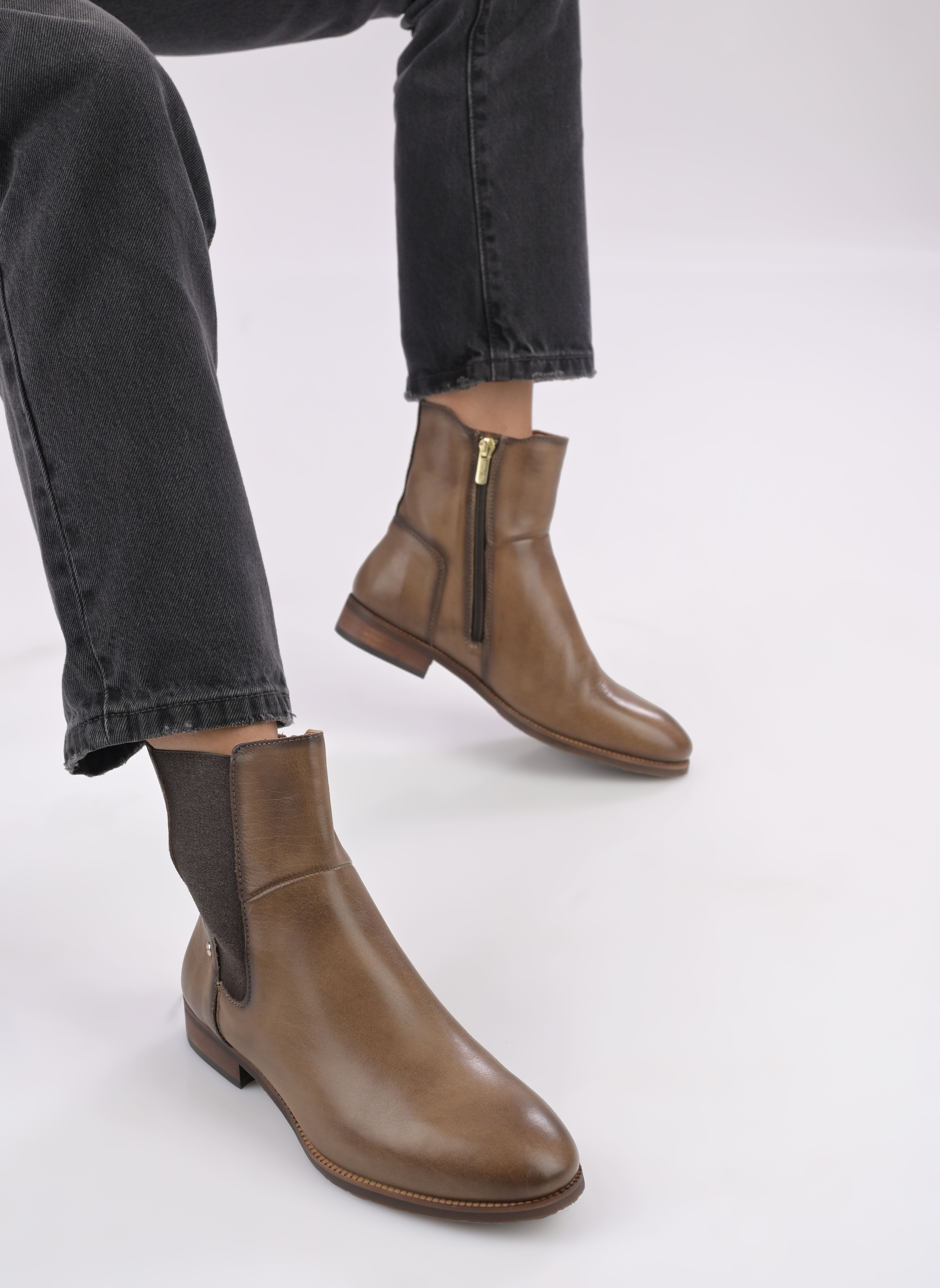 Lage enkellaarsjes Royal W4D-8576 dames bruin Pikolinos Lage enkellaarsjes Royal W4D-8576 dames bruin OLIVE
