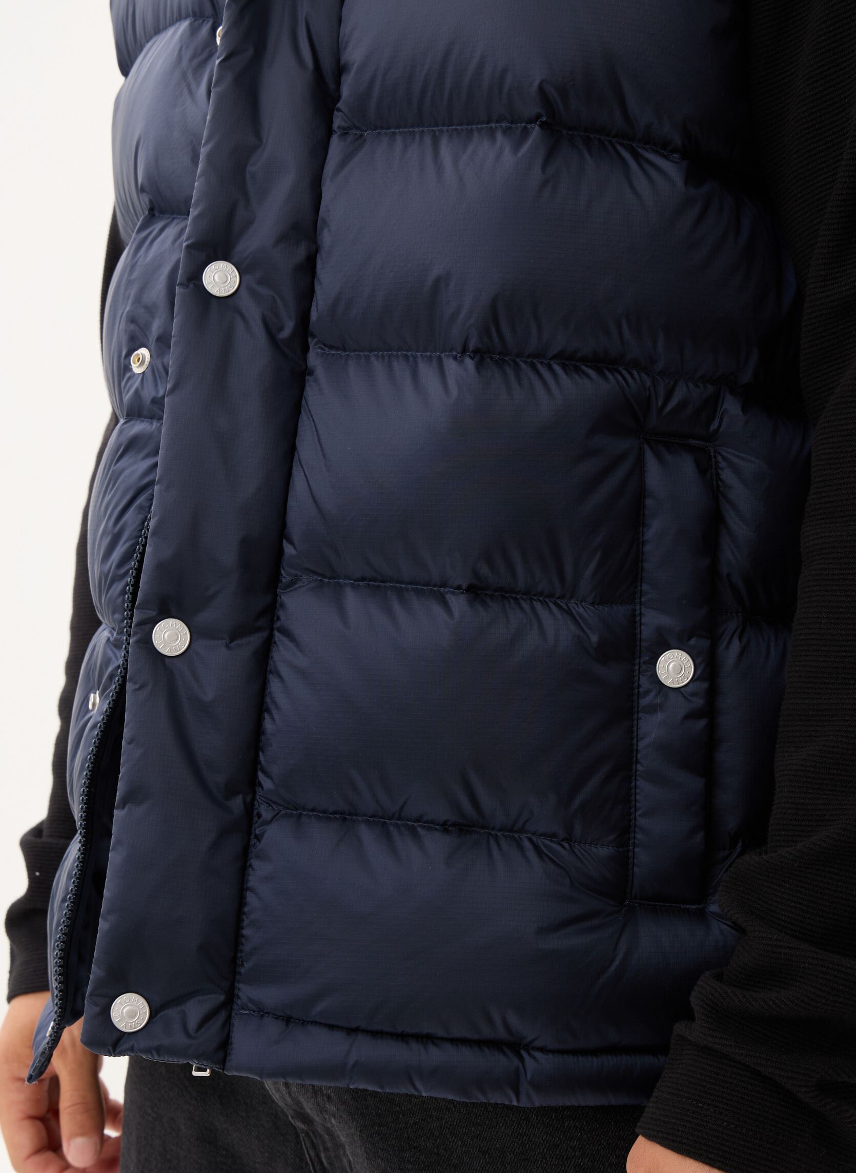 Doudounes sans manches Tjm Light Down Vest homme bleu Tommy Jeans Doudounes sans manches Tjm Light Down Vest homme bleu DARK NIGHT NAVY