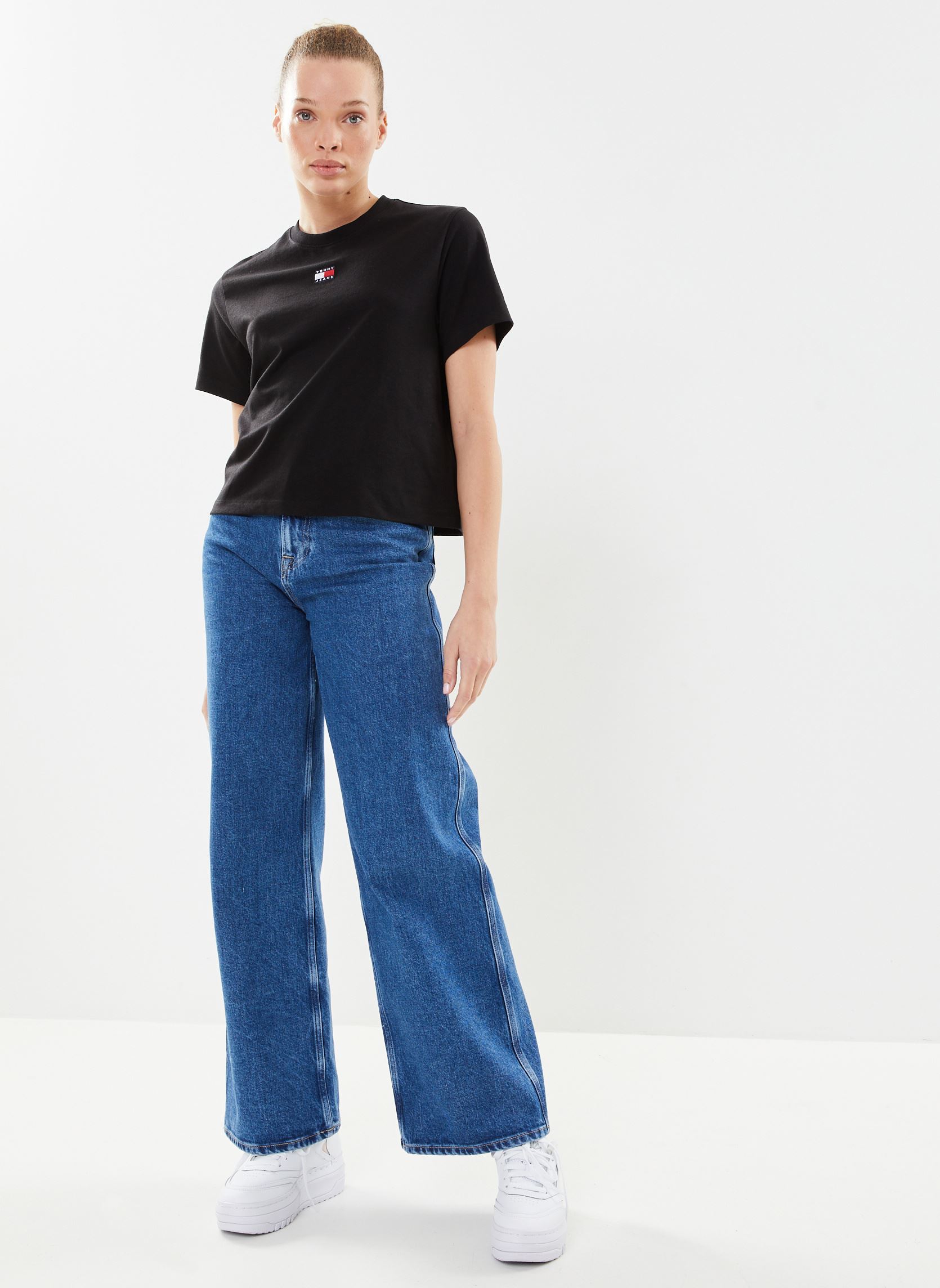 Tee-shirts manches courtes Tjw Bxy Badge Tee Ex femme noir Tommy Jeans Tee-shirts manches courtes Tjw Bxy Badge Tee Ex femme noir BLACK