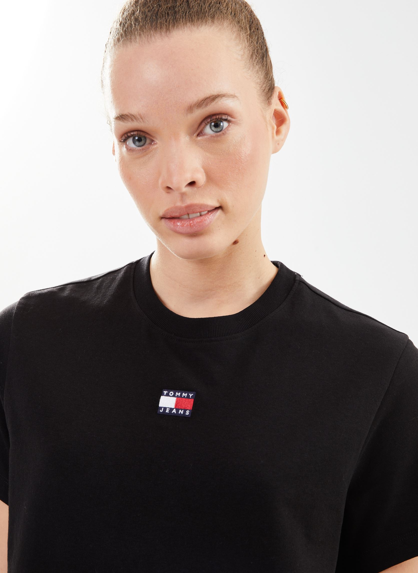 Tee-shirts manches courtes Tjw Bxy Badge Tee Ex femme noir Tommy Jeans Tee-shirts manches courtes Tjw Bxy Badge Tee Ex femme noir BLACK