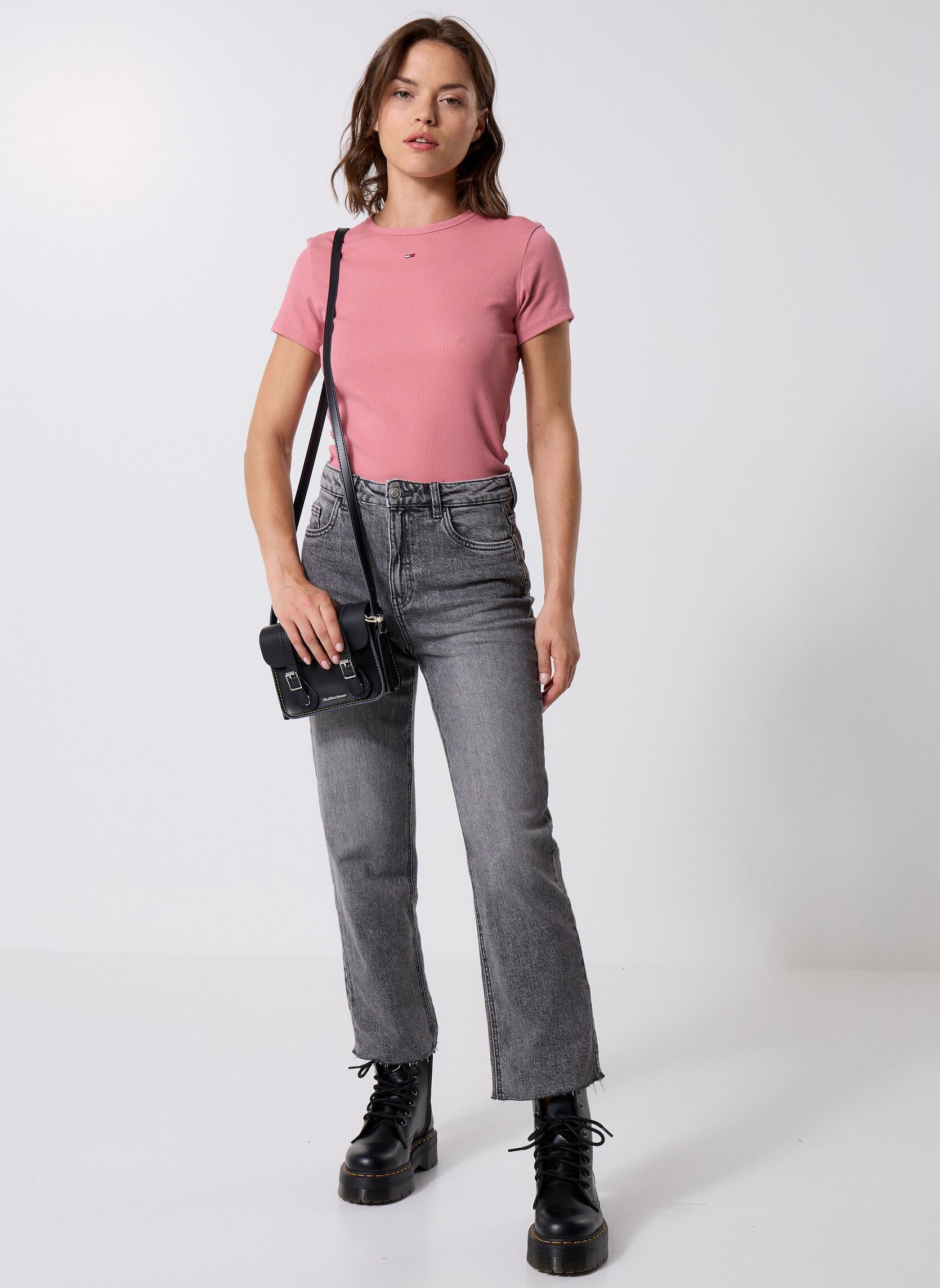 Tee-shirts manches courtes Tjw Slim Essential R femme rose Tommy Jeans Tee-shirts manches courtes Tjw Slim Essential R femme rose TAHITI BERRY
