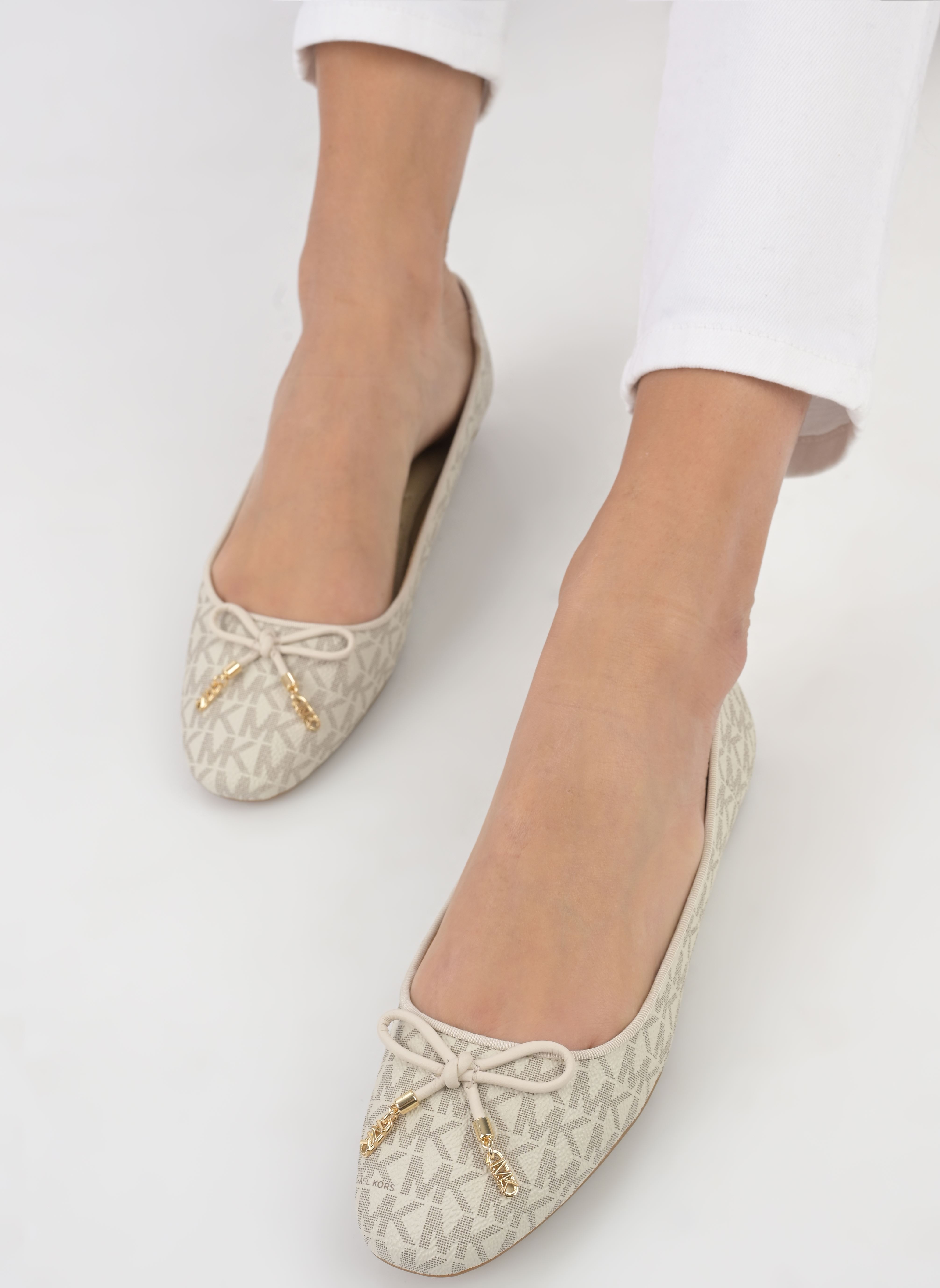 Klassieke ballerina's NORI FLEX FLAT dames wit Michael Michael Kors Klassieke ballerina's NORI FLEX FLAT dames wit Vanilla