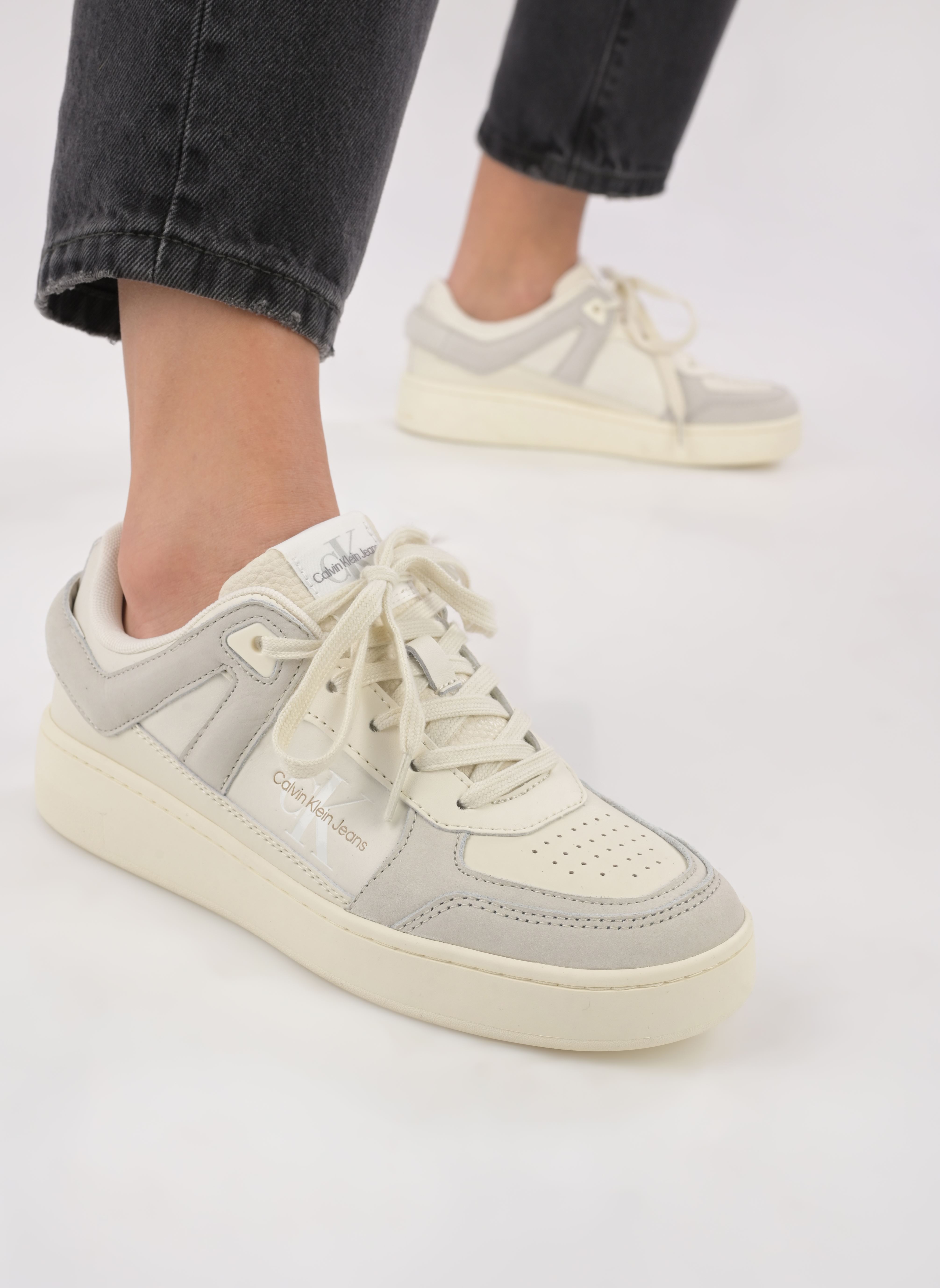 Sneakers BASKET CUPSOLE LOW M dames wit Calvin Klein Sneakers BASKET CUPSOLE LOW M dames wit CREAMY WHITE/EGGSHELL