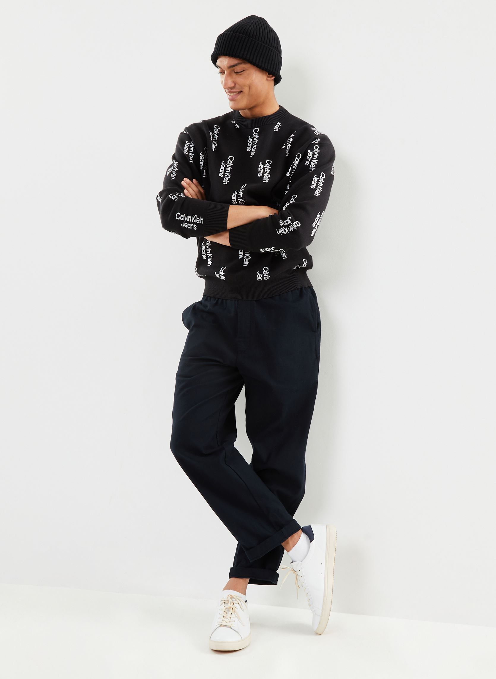 Sweats Stacked Logo Aop Swe homme noir Calvin Klein Jeans Sweats Stacked Logo Aop Swe homme noir BLACK