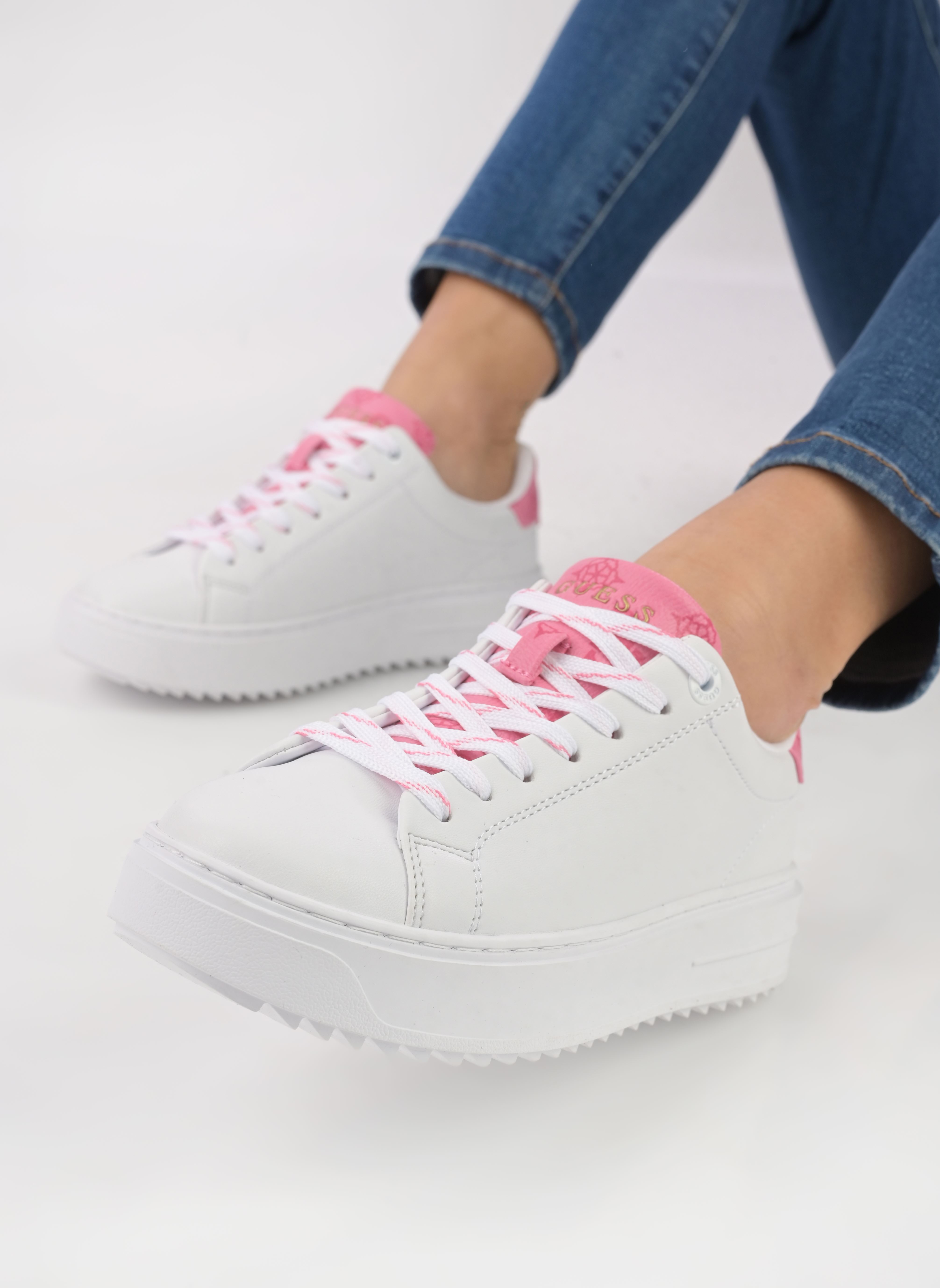 Niedrige Sneaker DENESA4 damen weiß Guess Niedrige Sneaker DENESA4 damen weiß White pink