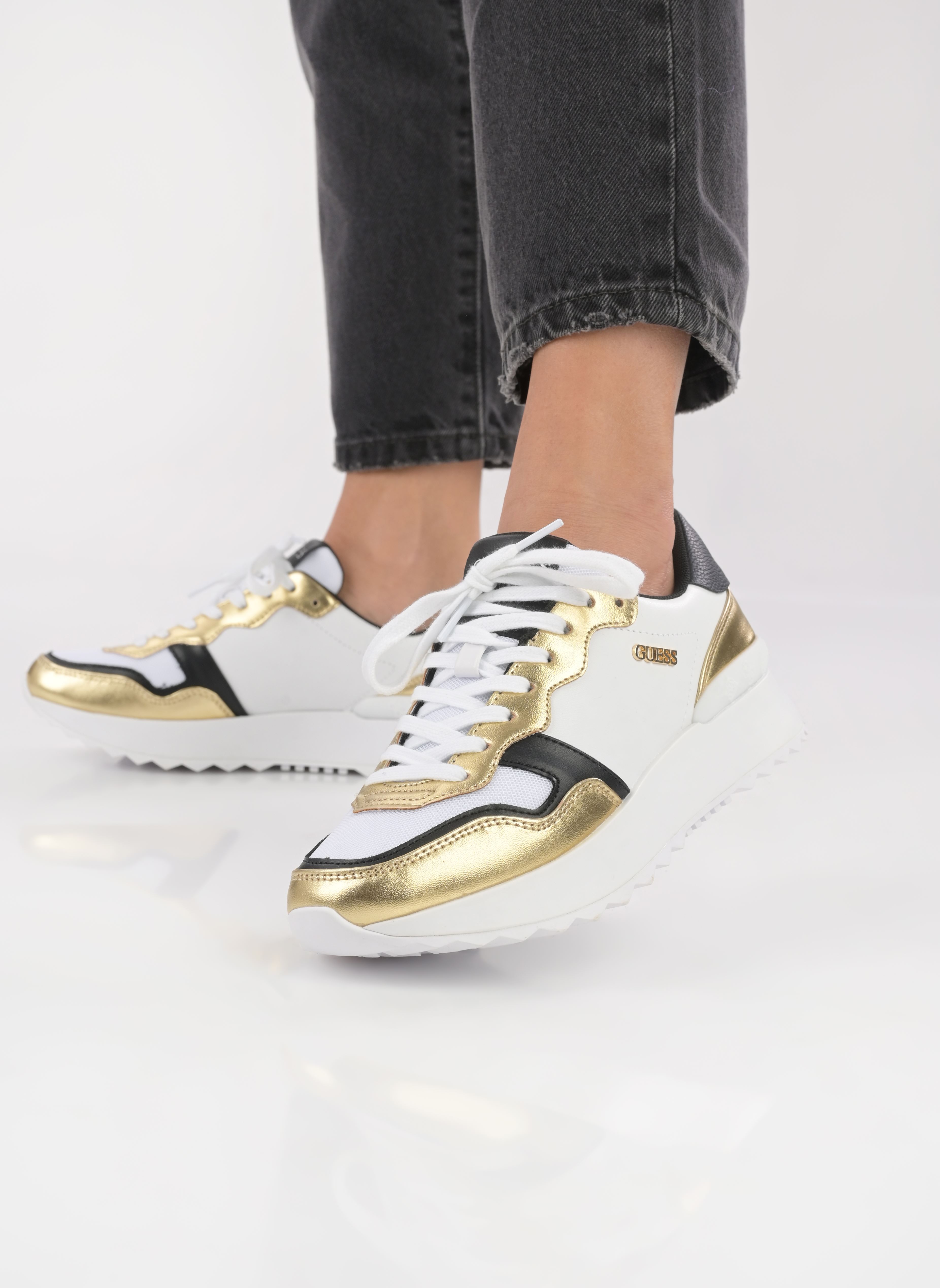 Sneakers VINSA2 dames meerkleurig Guess Sneakers VINSA2 dames meerkleurig White Gold
