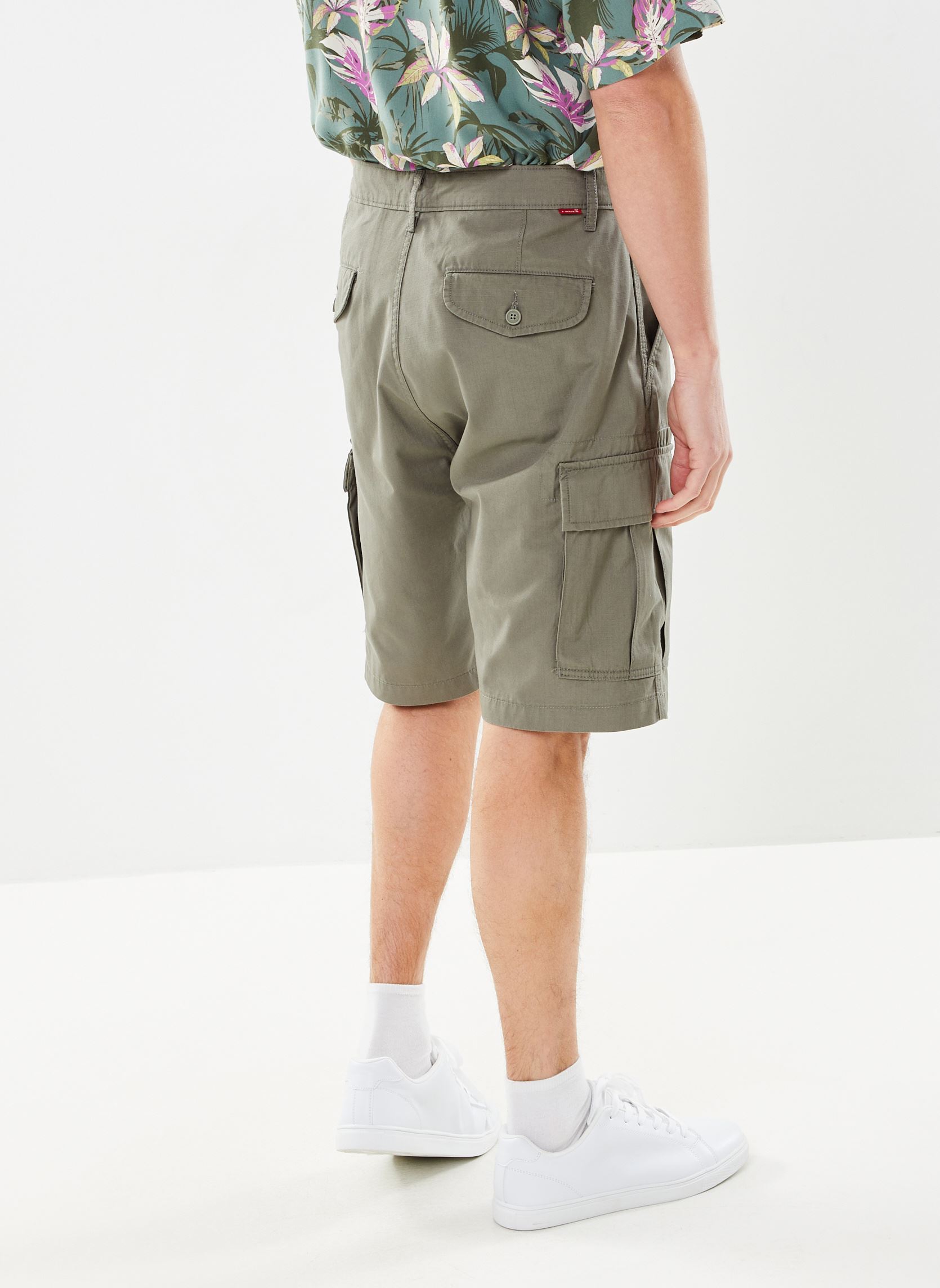 Shorts CARRIER CARGO SHORTS homme vert Levi's Shorts CARRIER CARGO SHORTS homme vert Smokey Olive