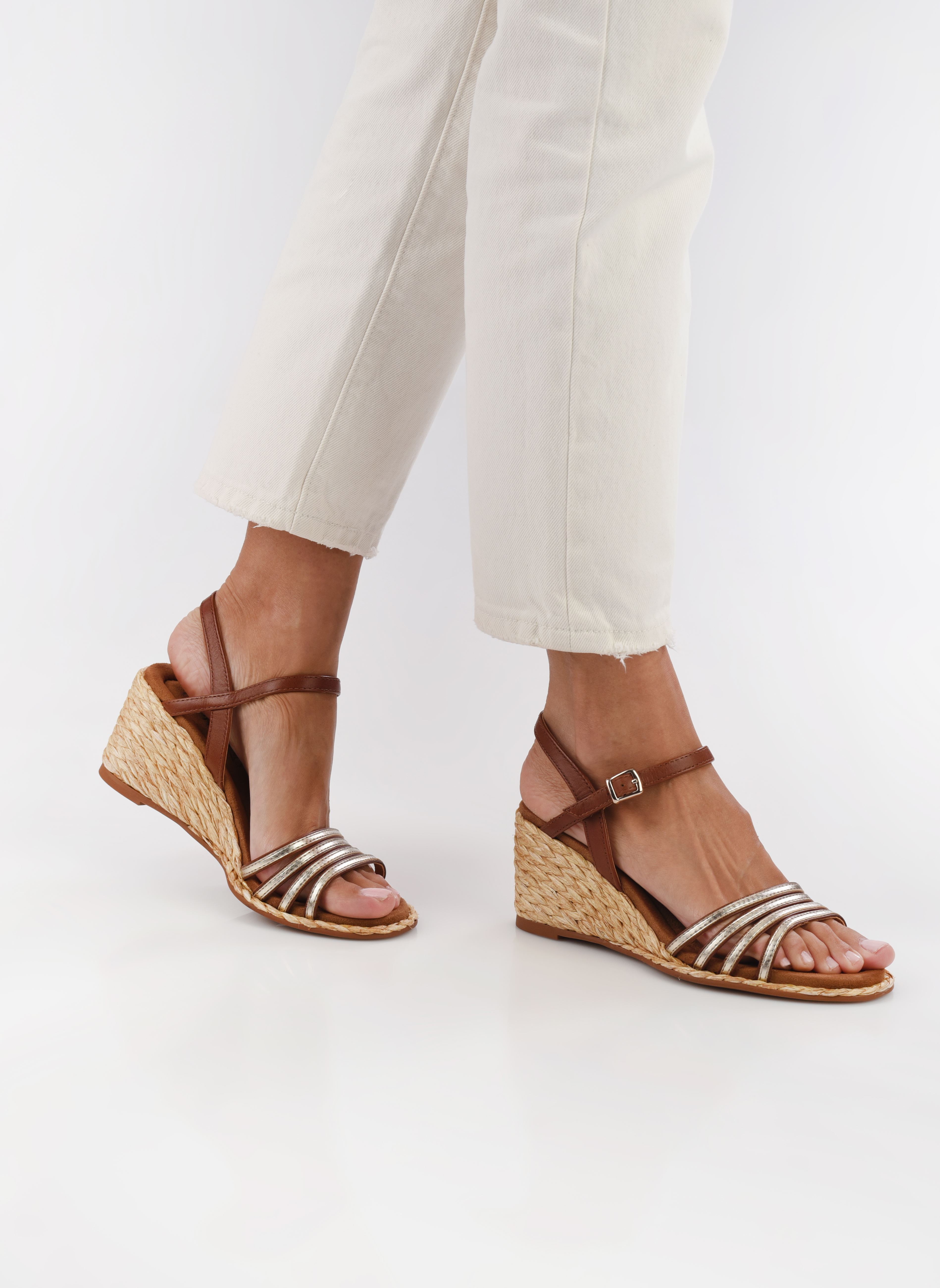 Keil- und Plateausandalen 28305-42 damen braun Caprice Keil- und Plateausandalen 28305-42 damen braun COGNAC/GOLD
