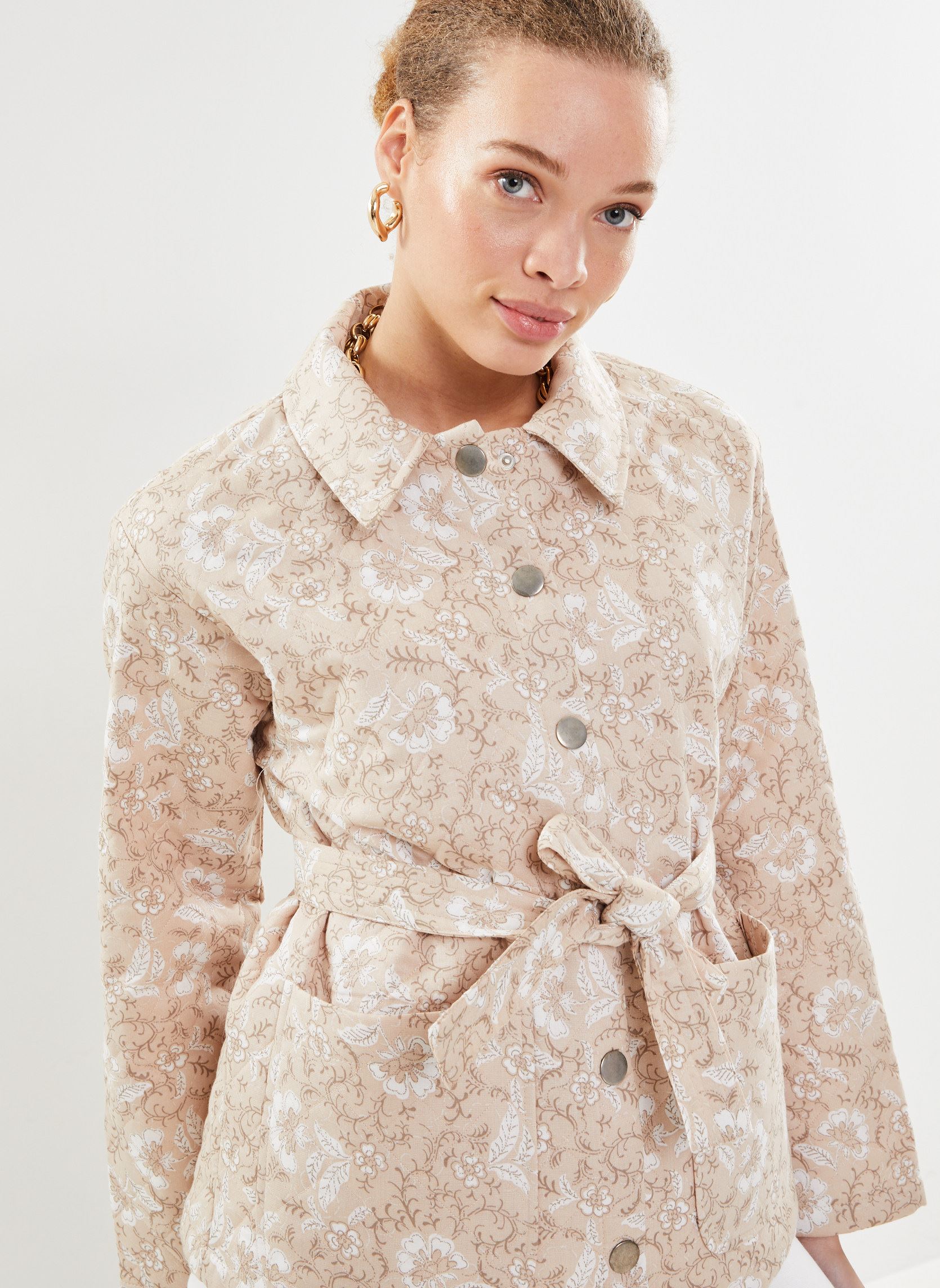 Jacken Ihleonardie Ja2 damen beige Ichi Jacken Ihleonardie Ja2 damen beige Doeskin flower aop