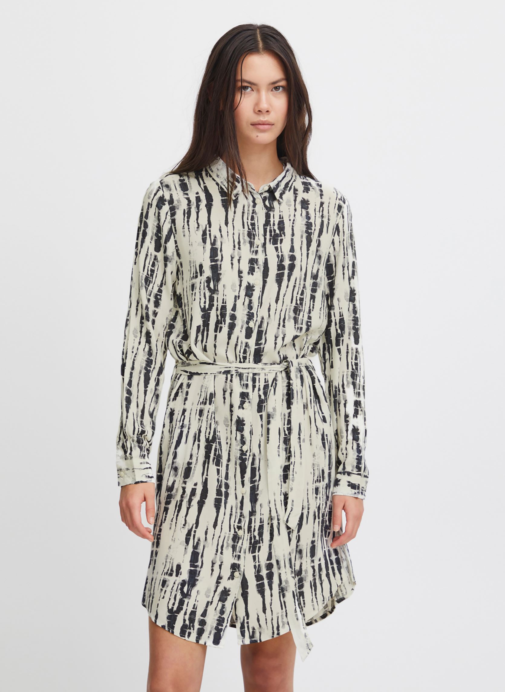 Jurken Ihvera Dr29 dames wit Ichi Jurken Ihvera Dr29 dames wit Total Eclipse tie dye aop