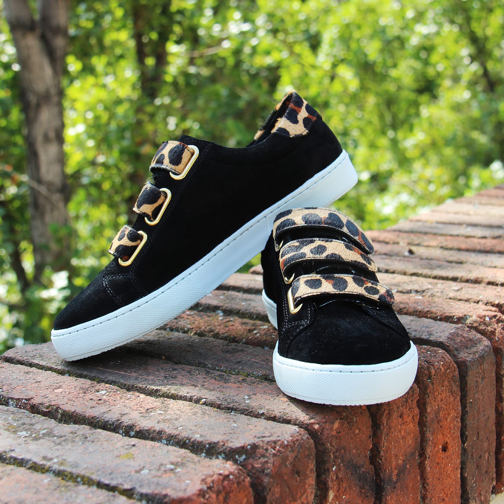 Baskets basses Baskets à scratch en cuir velours marron femme noir JULES & JENN Baskets basses Baskets à scratch en cuir velours marron femme noir Noir chiné