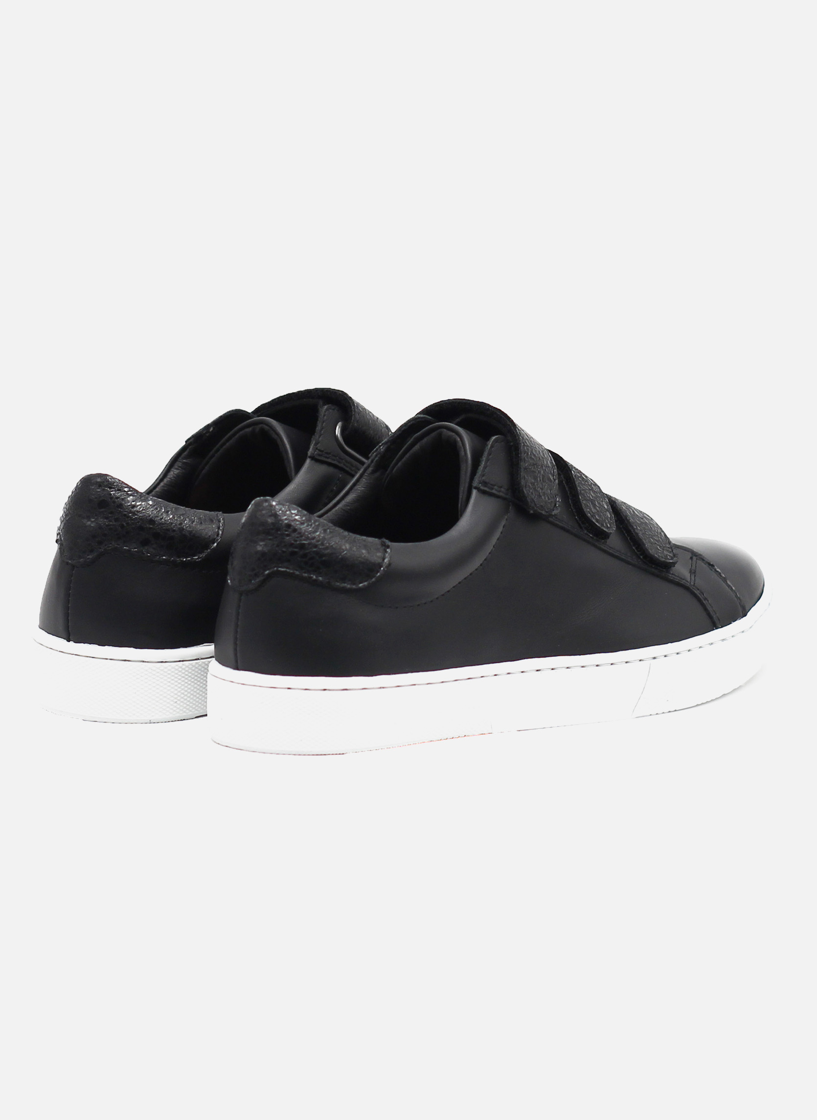 Baskets basses Baskets à scratch en cuir lisse blanc femme noir JULES & JENN Baskets basses Baskets à scratch en cuir lisse blanc femme noir Noir