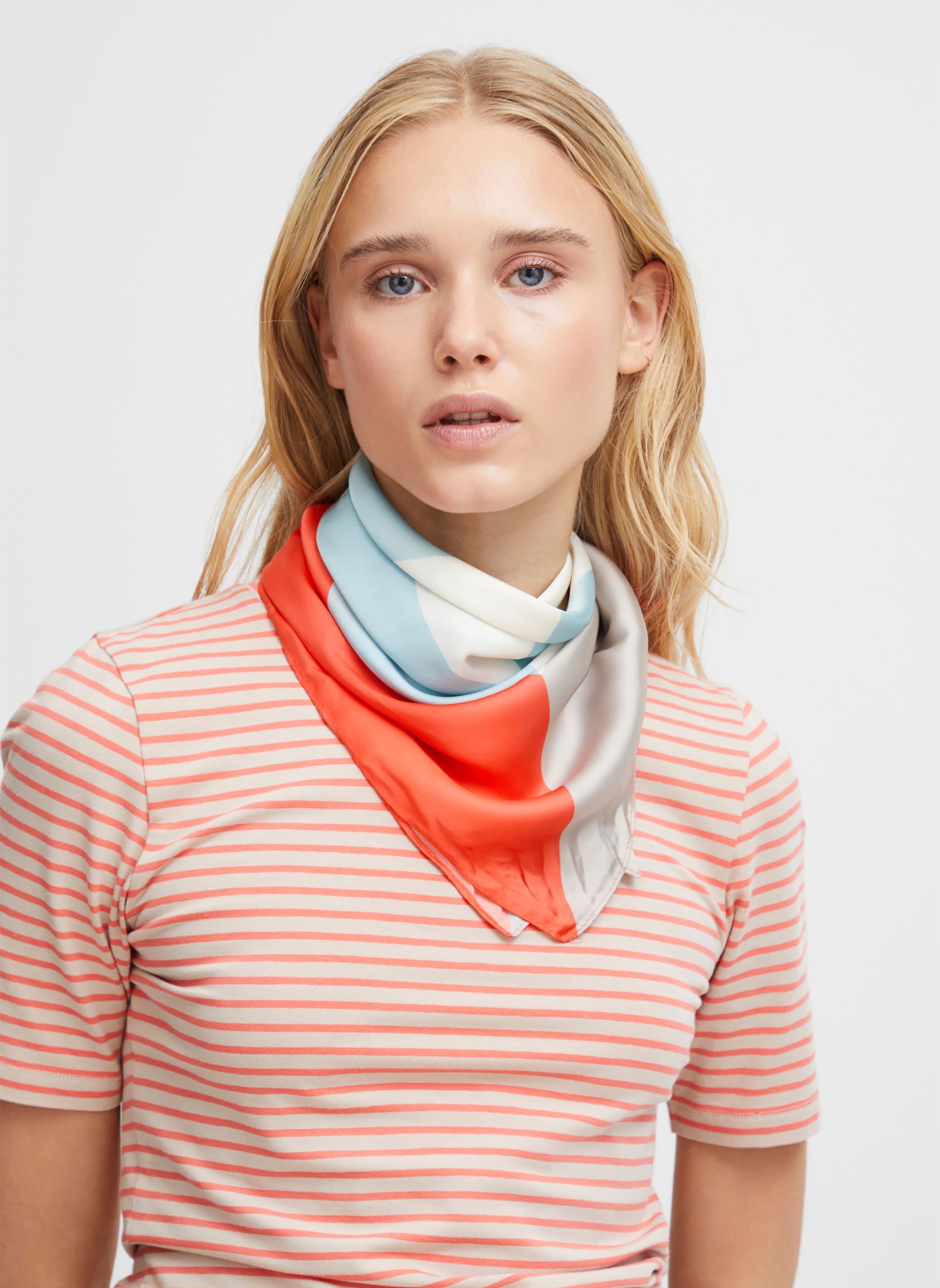 Sciarpe Iadovia Sc donna arancione Ichi Sciarpe Iadovia Sc donna arancione Hot Coral
