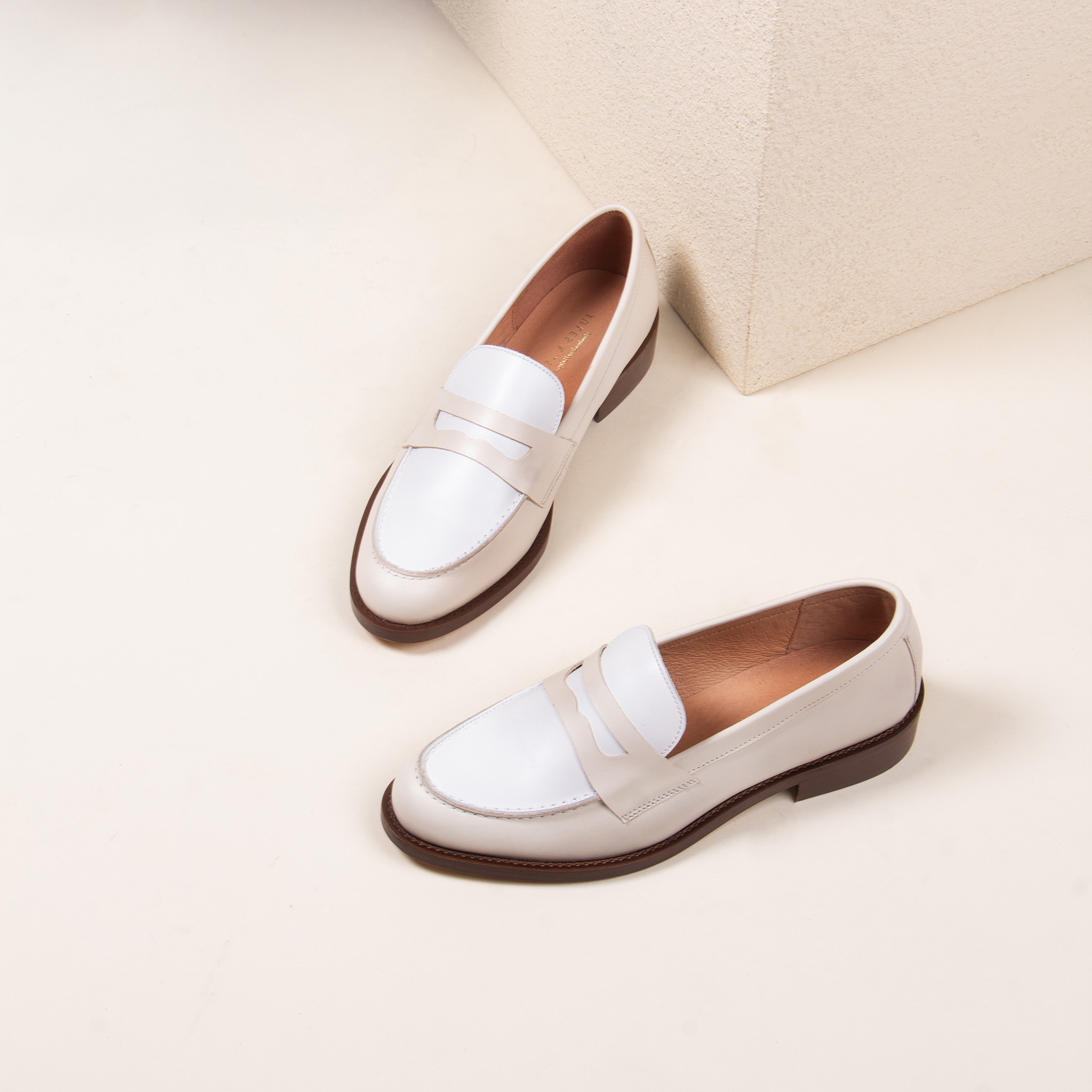 Mocassins Mocassins cuir F femme beige JULES & JENN Mocassins Mocassins cuir F femme beige Beige