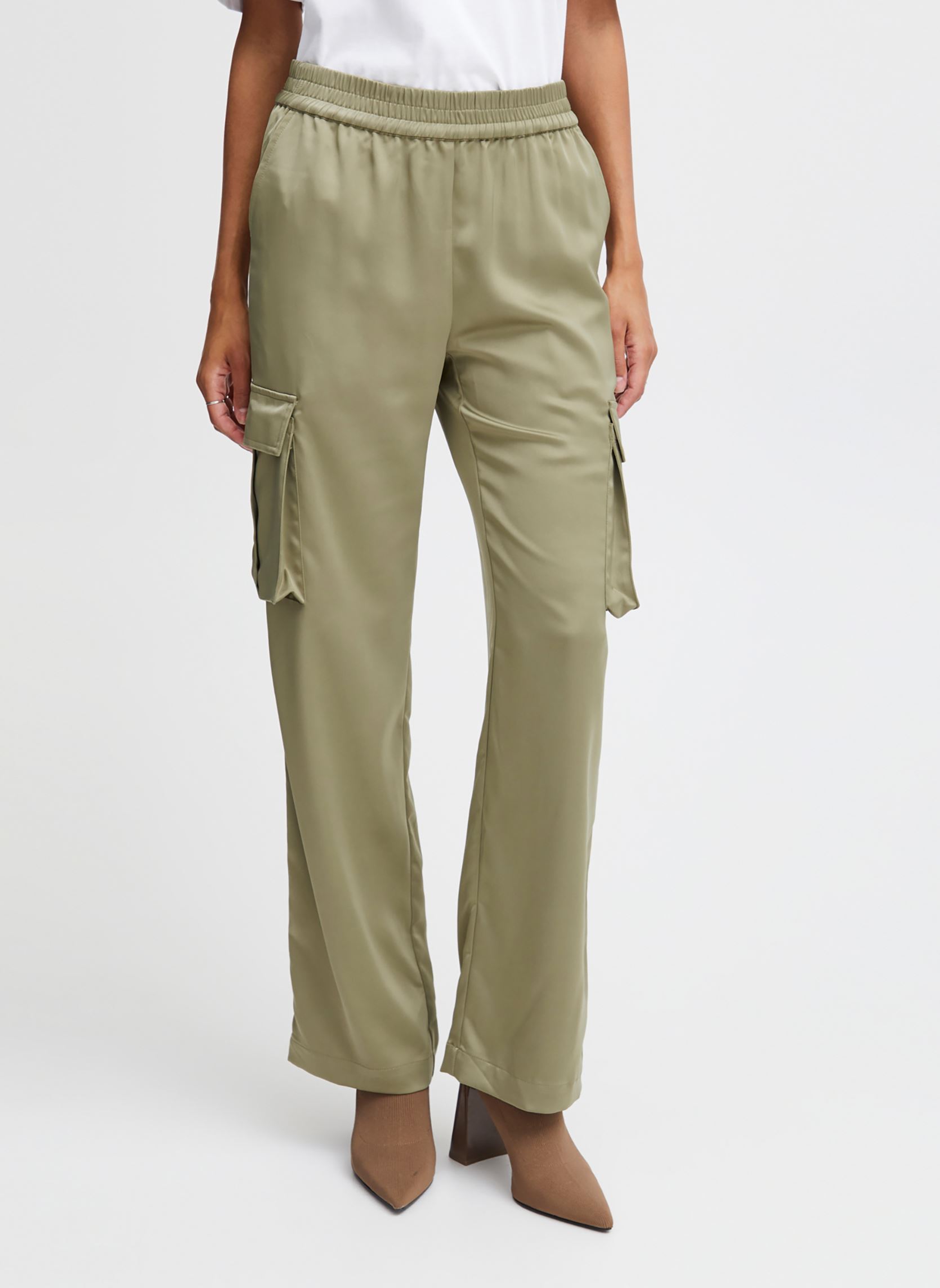 Pantalons droit Byesto Cargo Pants - femme vert B-Young Pantalons droit Byesto Cargo Pants - femme vert Aloe