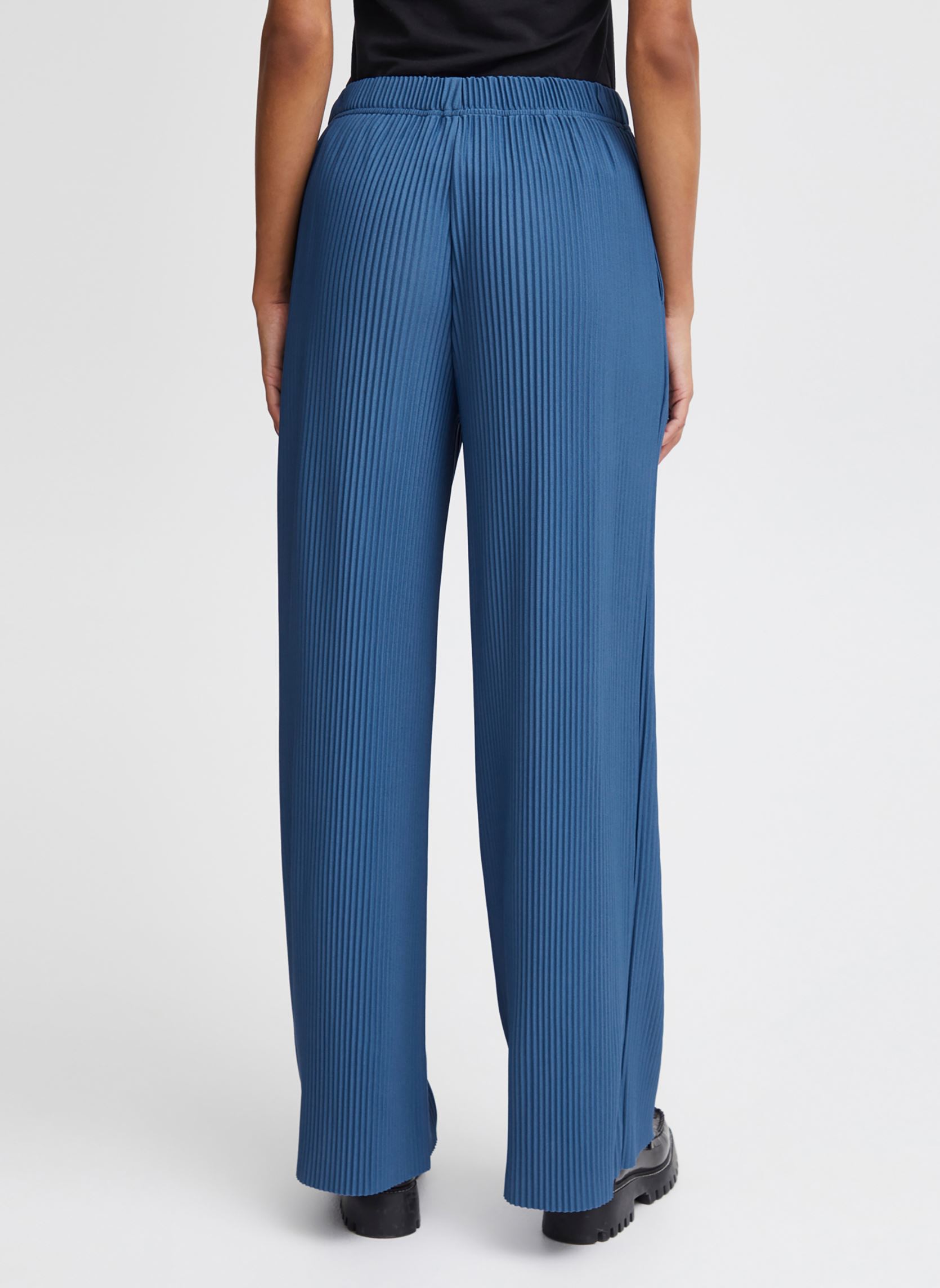 Wijde broeken Bytrissa Pants - dames blauw B-Young Wijde broeken Bytrissa Pants - dames blauw TRUE NAVY