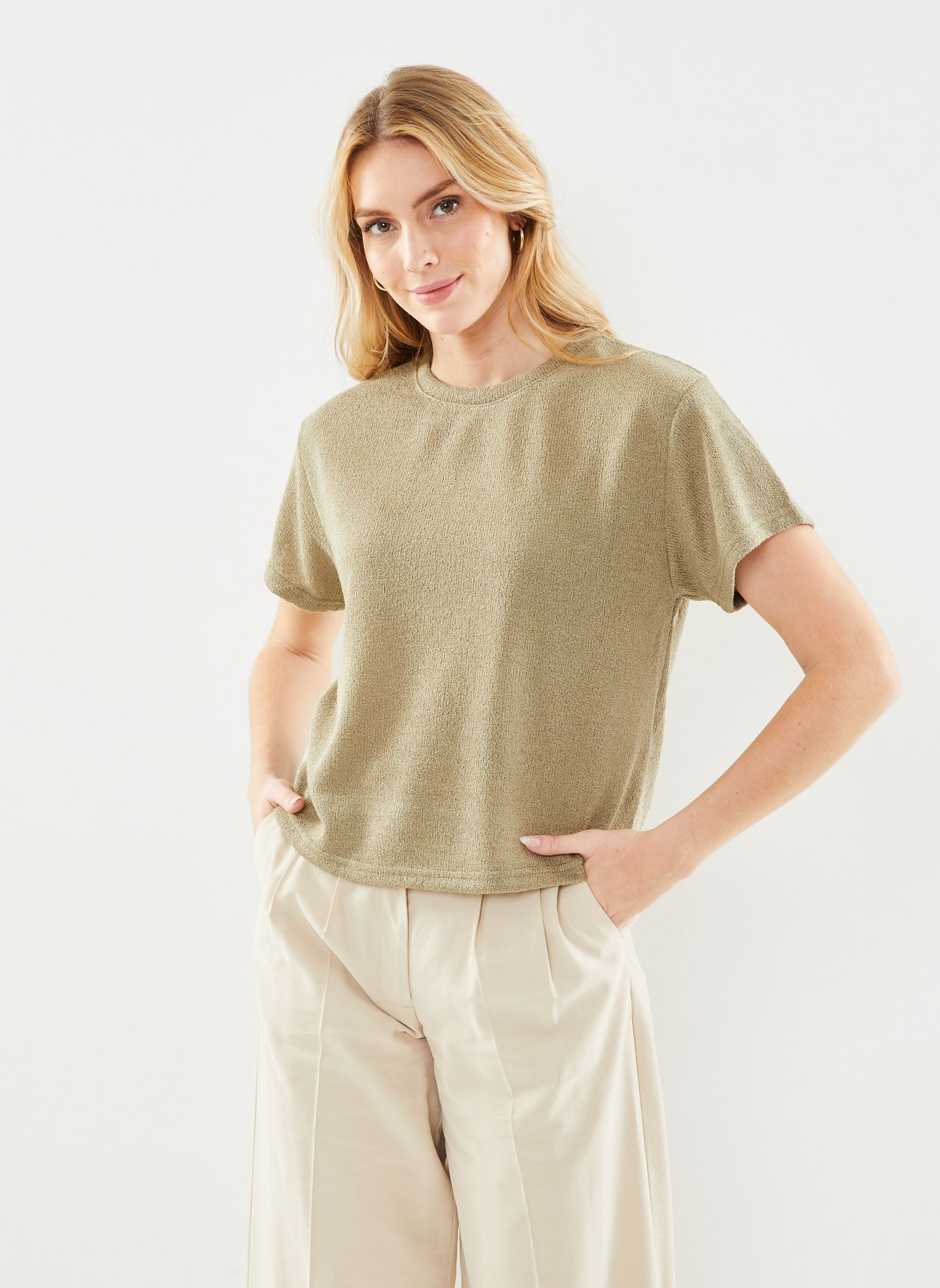 Tee-shirts manches courtes Bysif Ss Tshirt - femme vert B-Young Tee-shirts manches courtes Bysif Ss Tshirt - femme vert Aloe
