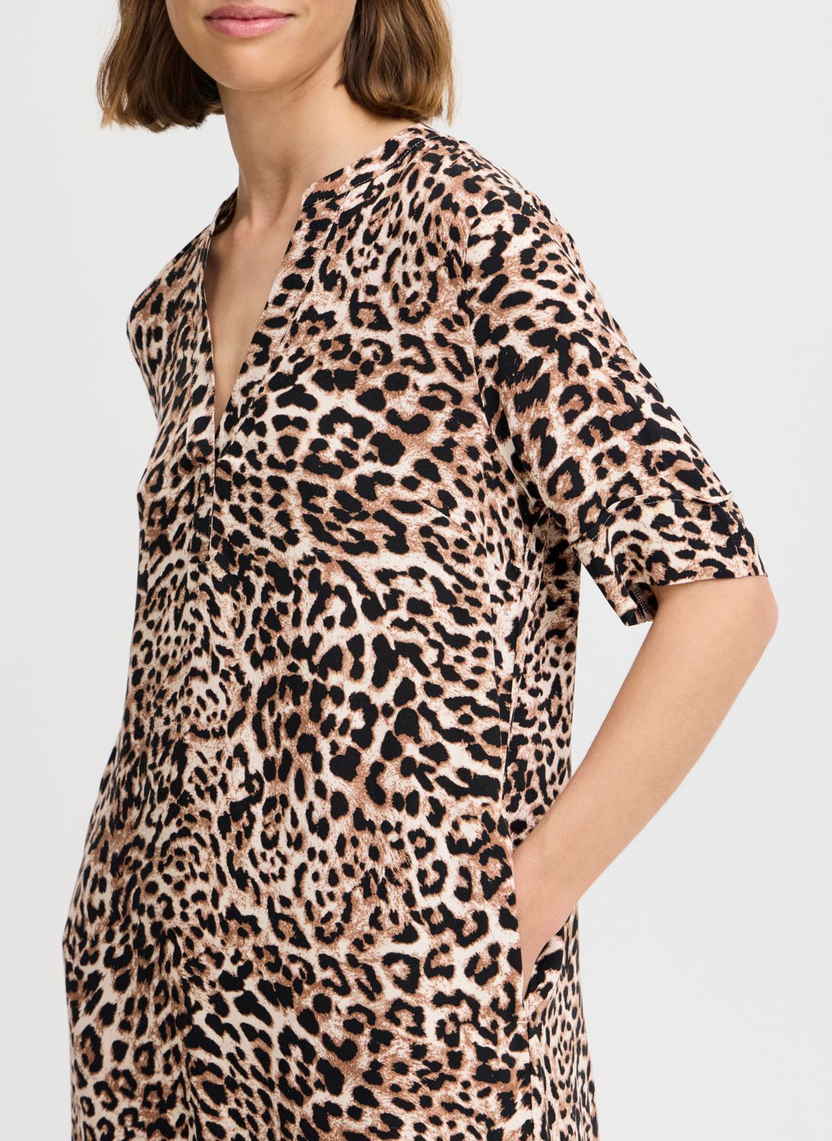 Robes longues Bymmjoella Dress 2 - femme blanc B-Young Robes longues Bymmjoella Dress 2 - femme blanc Birch Leopard