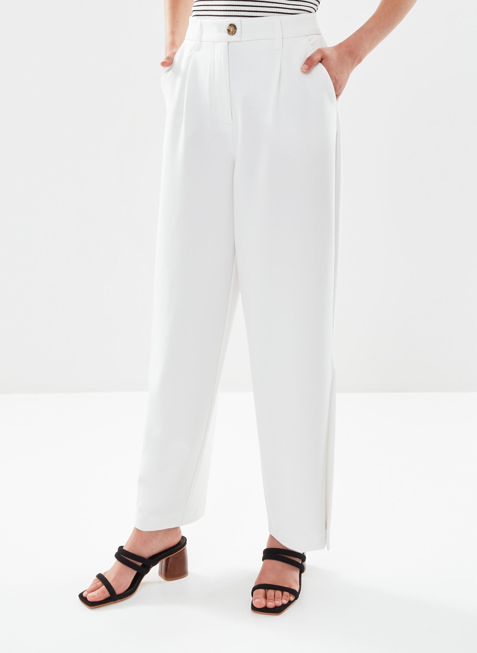 Rechte broeken Bydeceri Button Pants - dames wit B-Young Rechte broeken Bydeceri Button Pants - dames wit Marshmallow