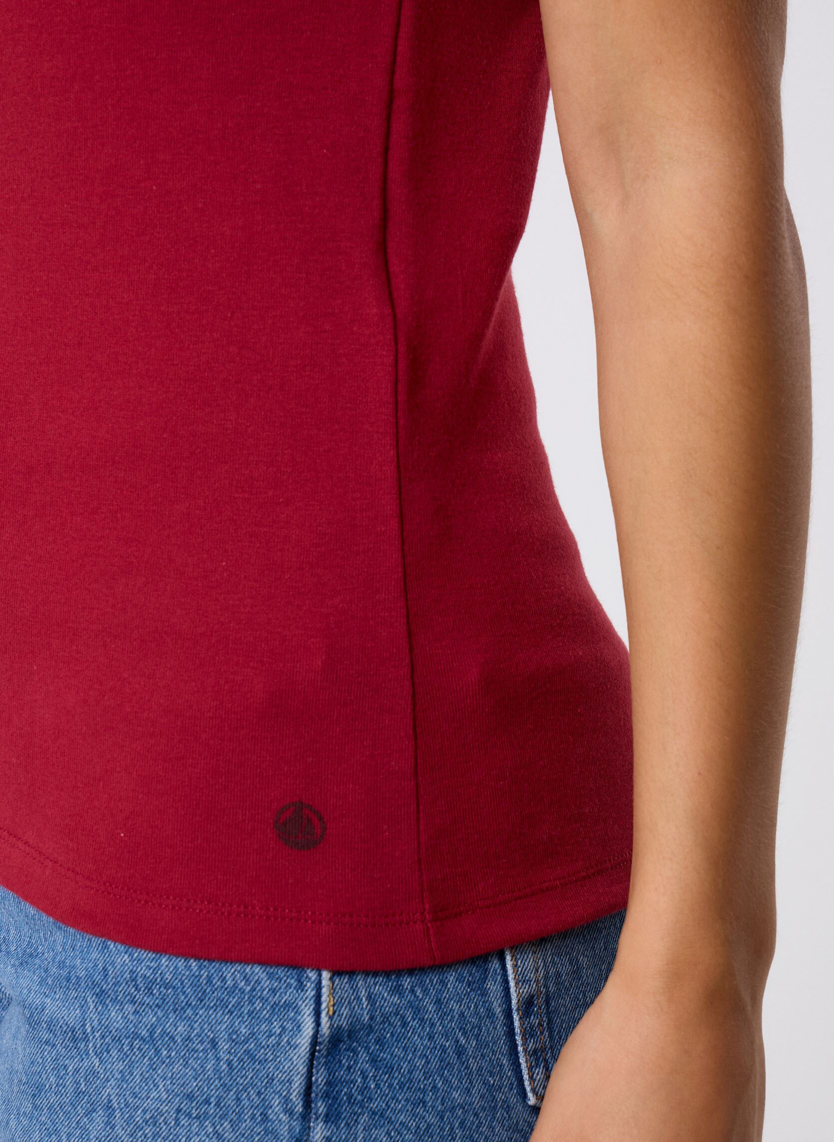 T-shirts met korte mouwen T-shirt l'iconique manches courtes col r dames rood Petit Bateau T-shirts met korte mouwen T-shirt l'iconique manches courtes col r dames rood AMARANTE