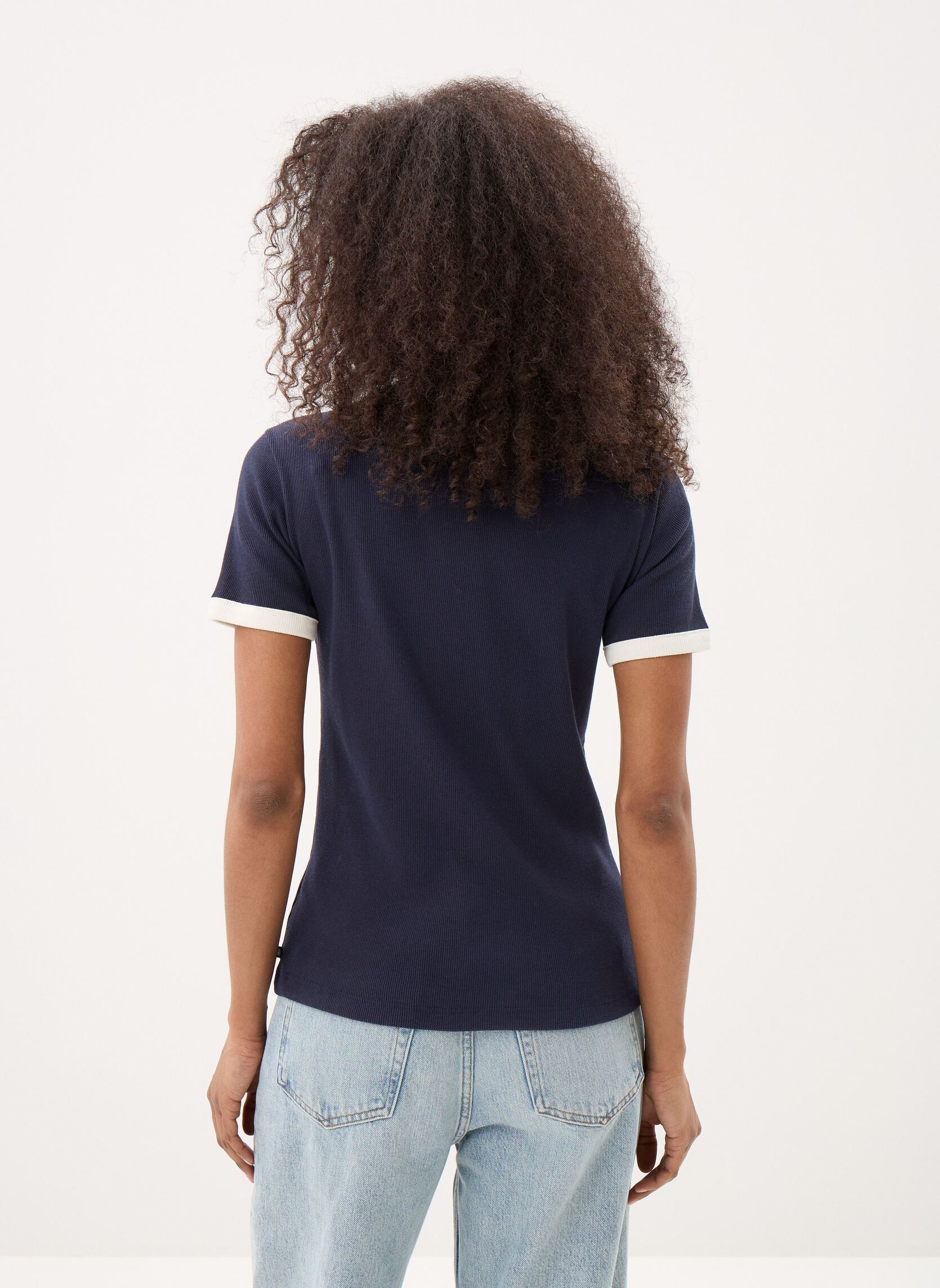 Tee-shirts manches courtes T-shirt l'iconique manches courtes col r femme bleu Petit Bateau Tee-shirts manches courtes T-shirt l'iconique manches courtes col r femme bleu SMOKING/MARSHAMALLOW