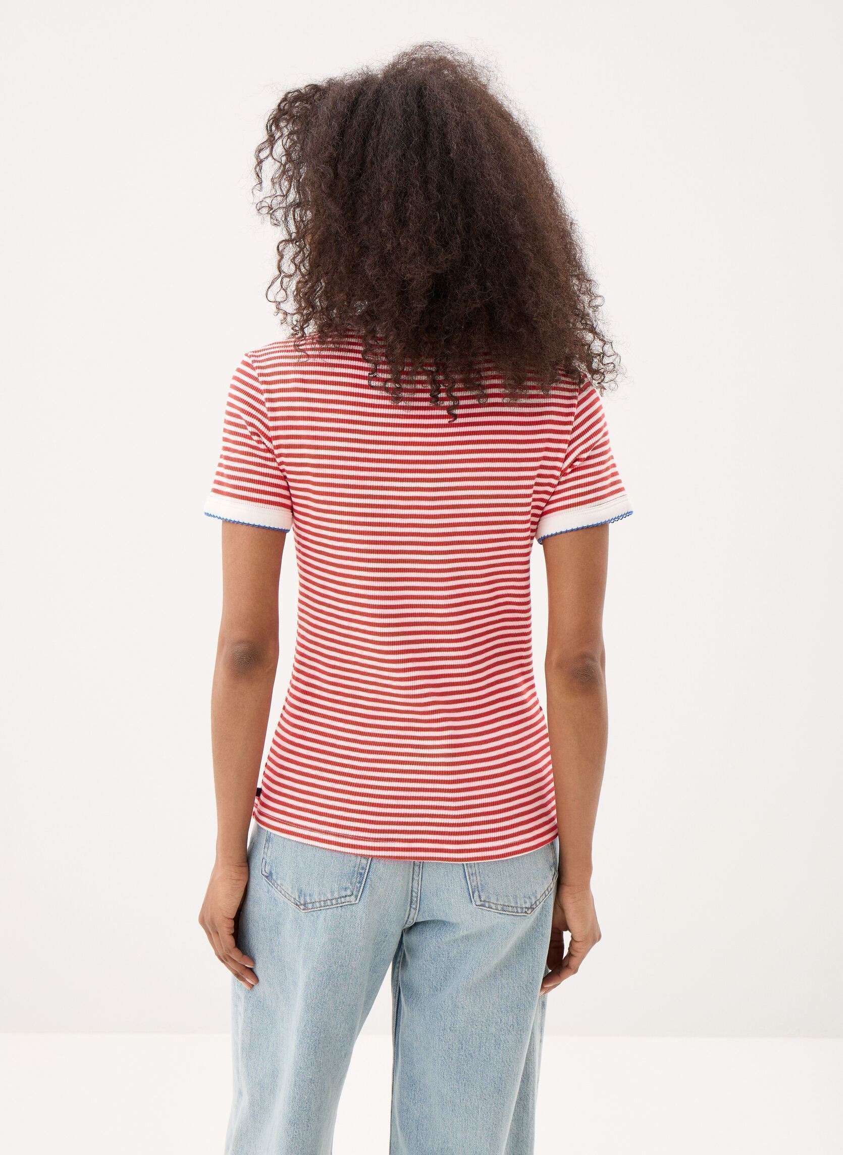 Kurzarm-T-Shirts T-shirt l'iconique manches courtes col r damen rot Petit Bateau Kurzarm-T-Shirts T-shirt l'iconique manches courtes col r damen rot POMPIER/MARSHMALLOW
