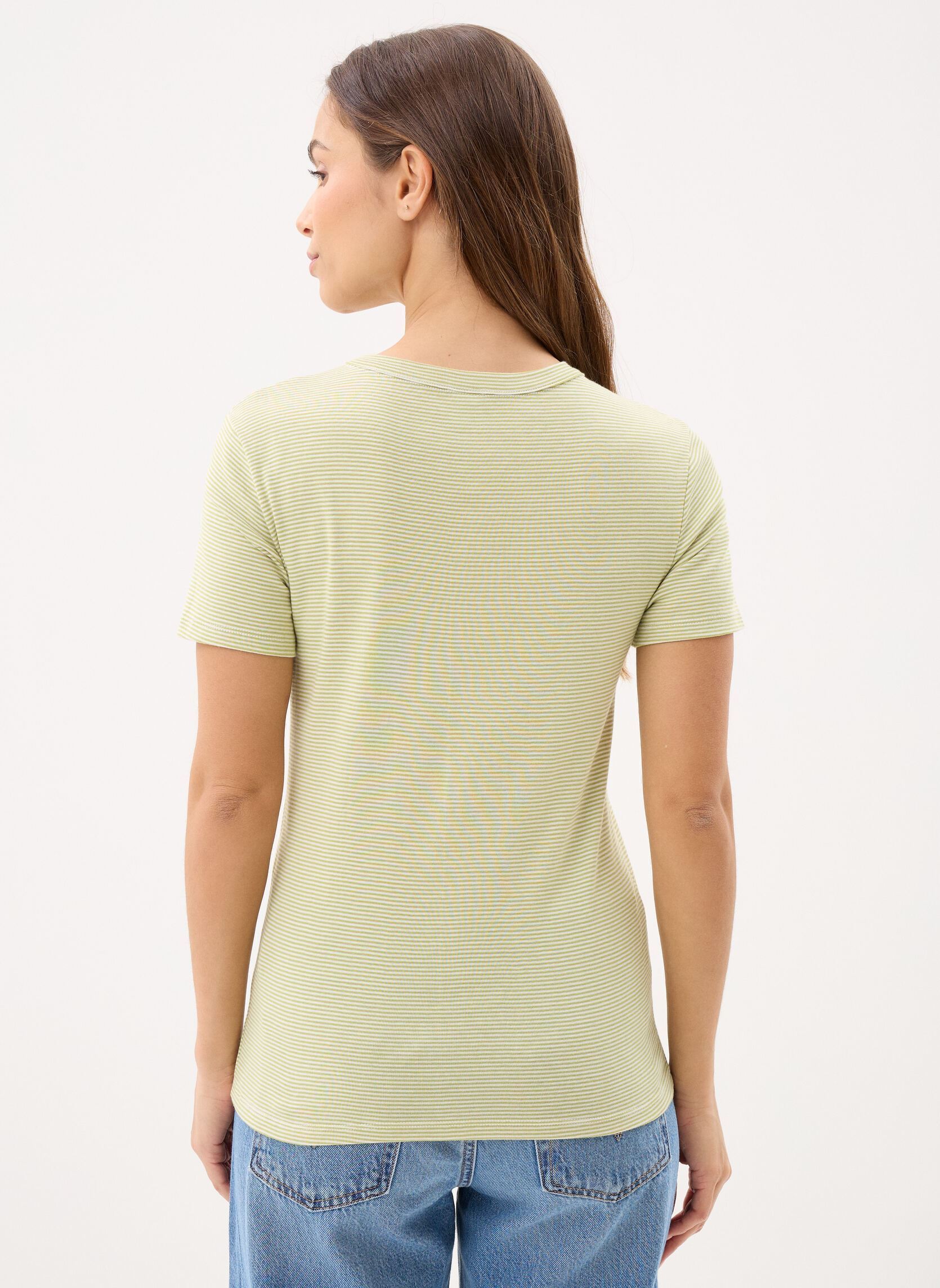 Tee-shirts manches courtes T-shirt l'iconique manches courtes col r femme vert Petit Bateau Tee-shirts manches courtes T-shirt l'iconique manches courtes col r femme vert MOSS/MARSHMALLOW