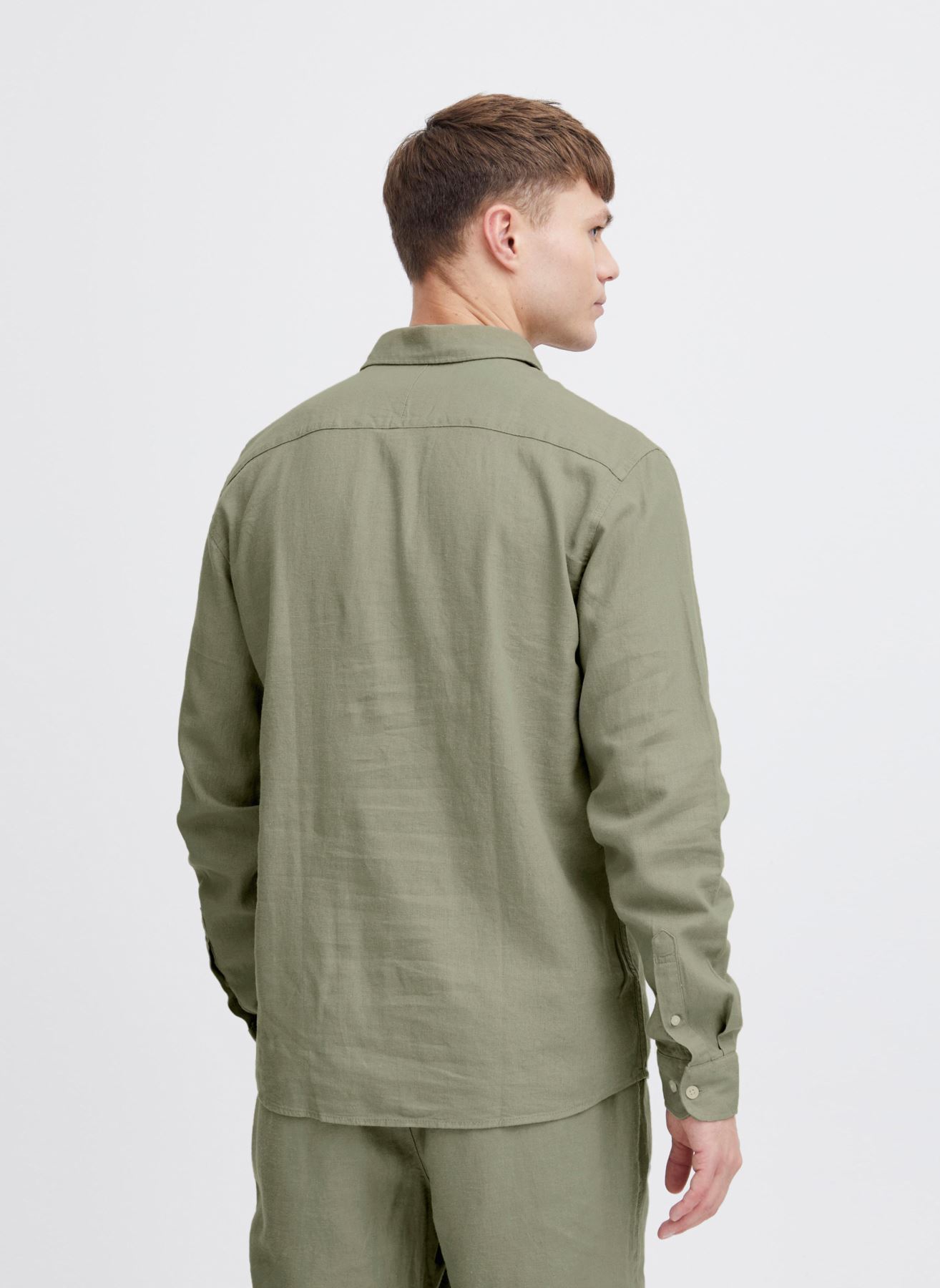 Chemises SDEnea Allan LS homme vert SOLID Chemises SDEnea Allan LS homme vert VETIVER
