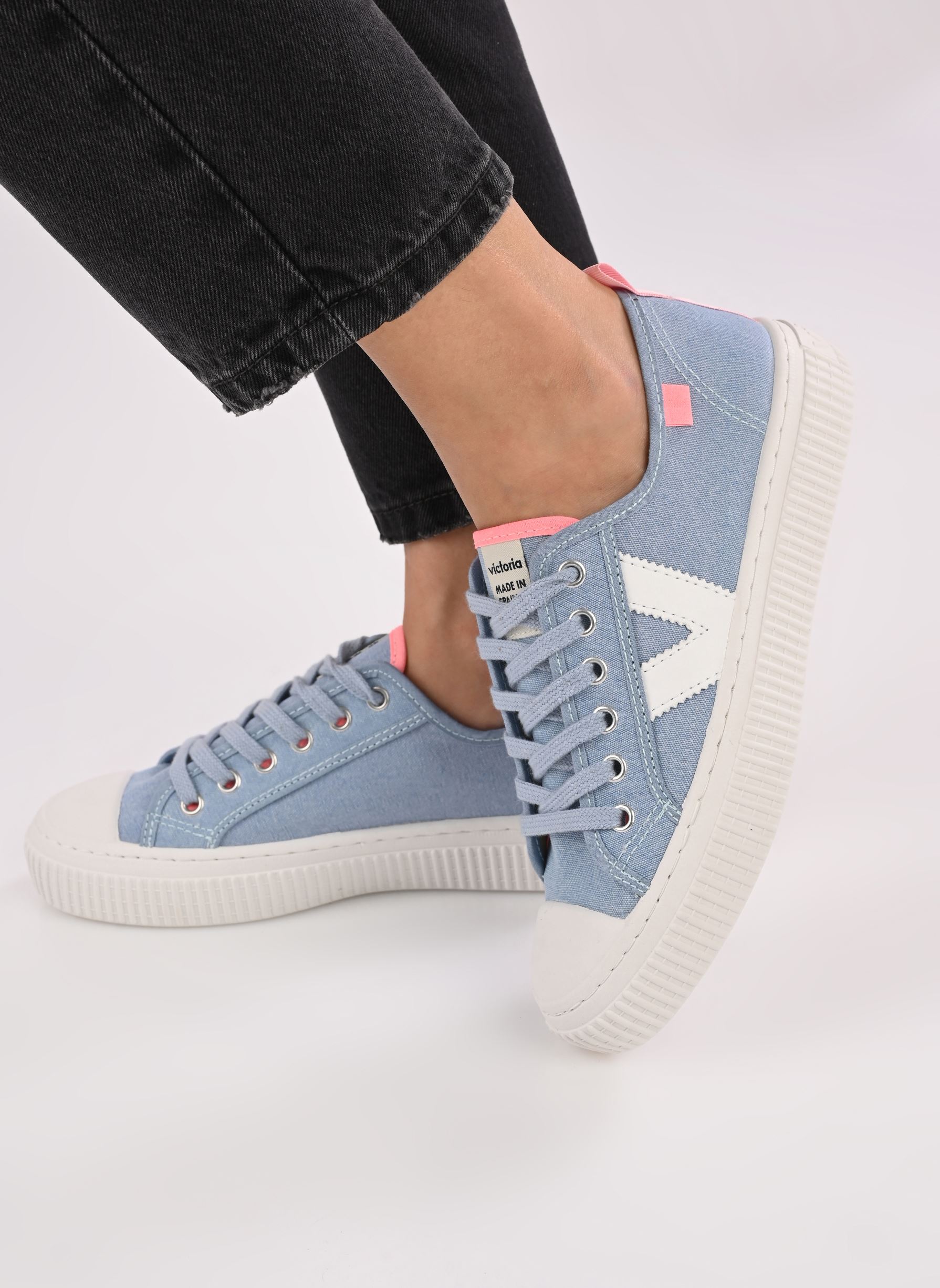 Leinen-Sneaker 1915 RE-EDIT LONA damen blau Victoria Leinen-Sneaker 1915 RE-EDIT LONA damen blau Jeans