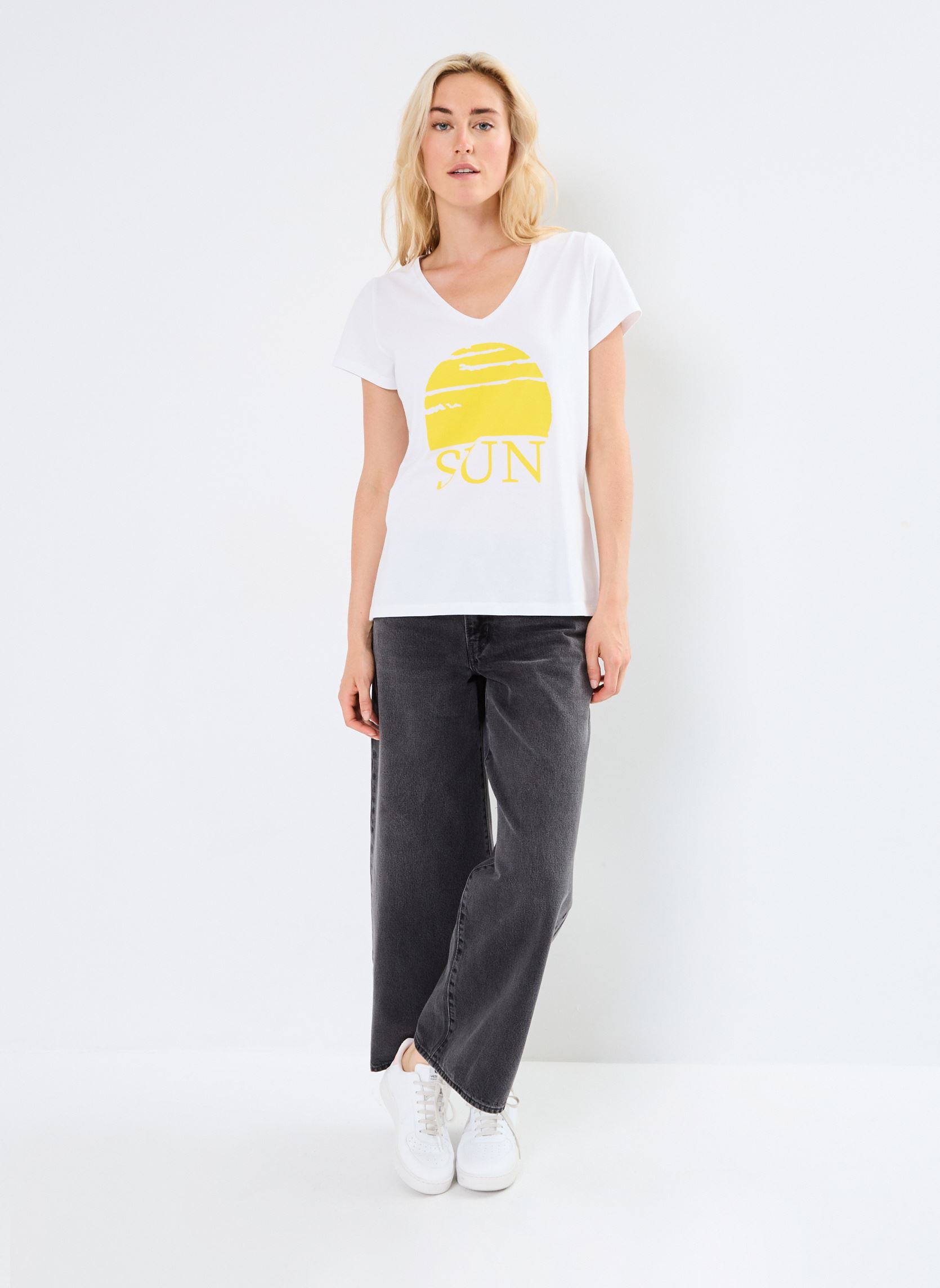 T-shirt a maniche corte Pcmerima Ss T-Shirt Fc Bc donna bianco Pieces T-shirt a maniche corte Pcmerima Ss T-Shirt Fc Bc donna bianco Bright White Sun