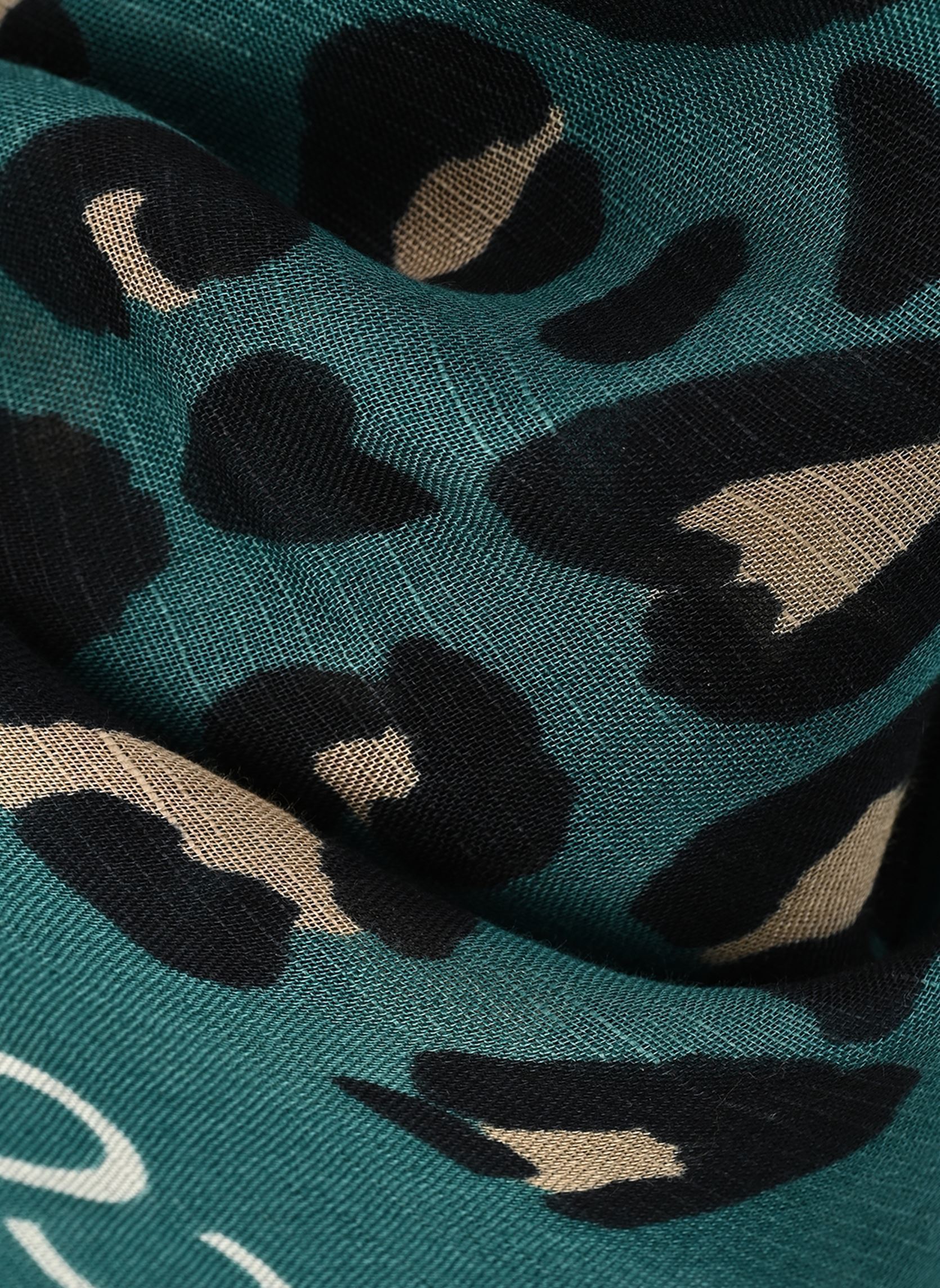 Sjaals Pcmirandi Square Scarf Fc Bc dames groen Pieces Sjaals Pcmirandi Square Scarf Fc Bc dames groen Birch AOP:Leopard + Aventurine