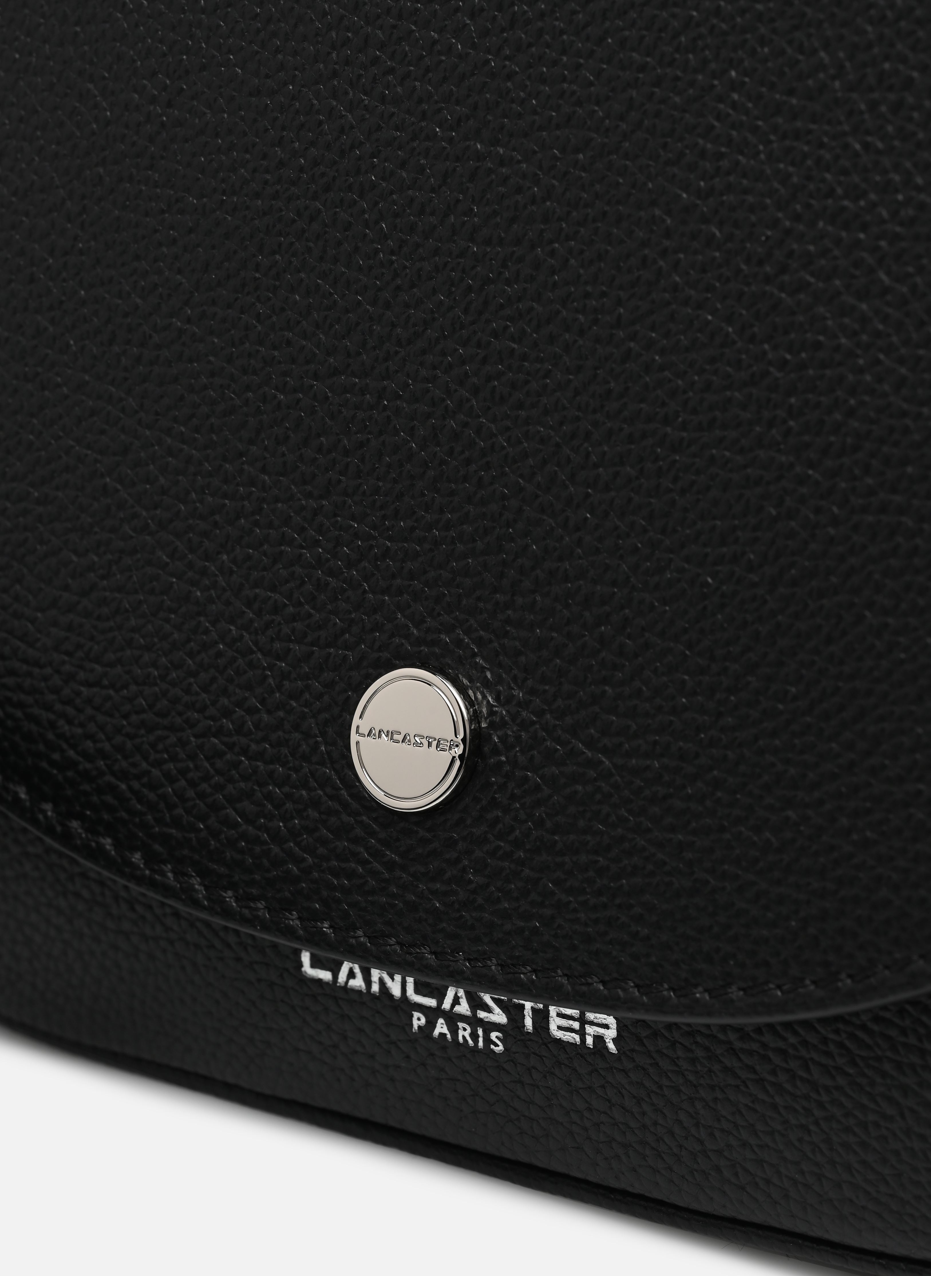Umhängetaschen Sac trotteur A rabat aimanté Firenze damen schwarz Lancaster Umhängetaschen Sac trotteur A rabat aimanté Firenze damen schwarz NOIR