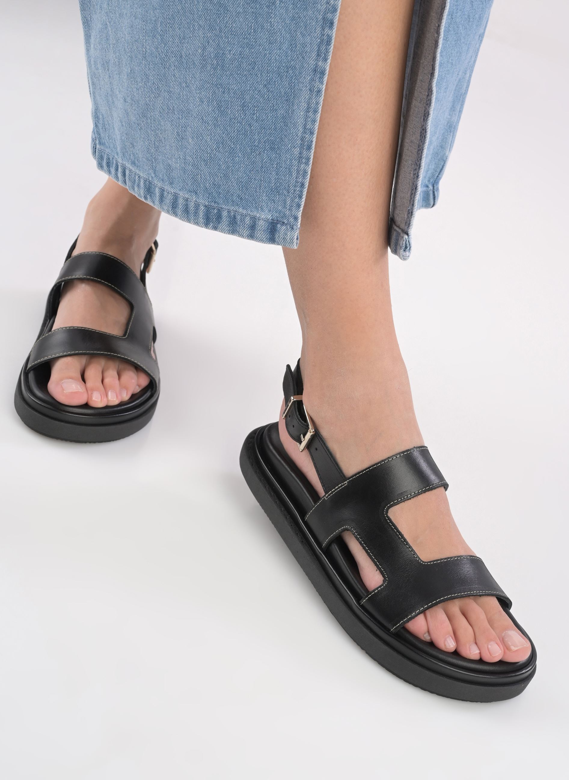 Platte sandalen Lorelei dames zwart Alohas Platte sandalen Lorelei dames zwart BLACK