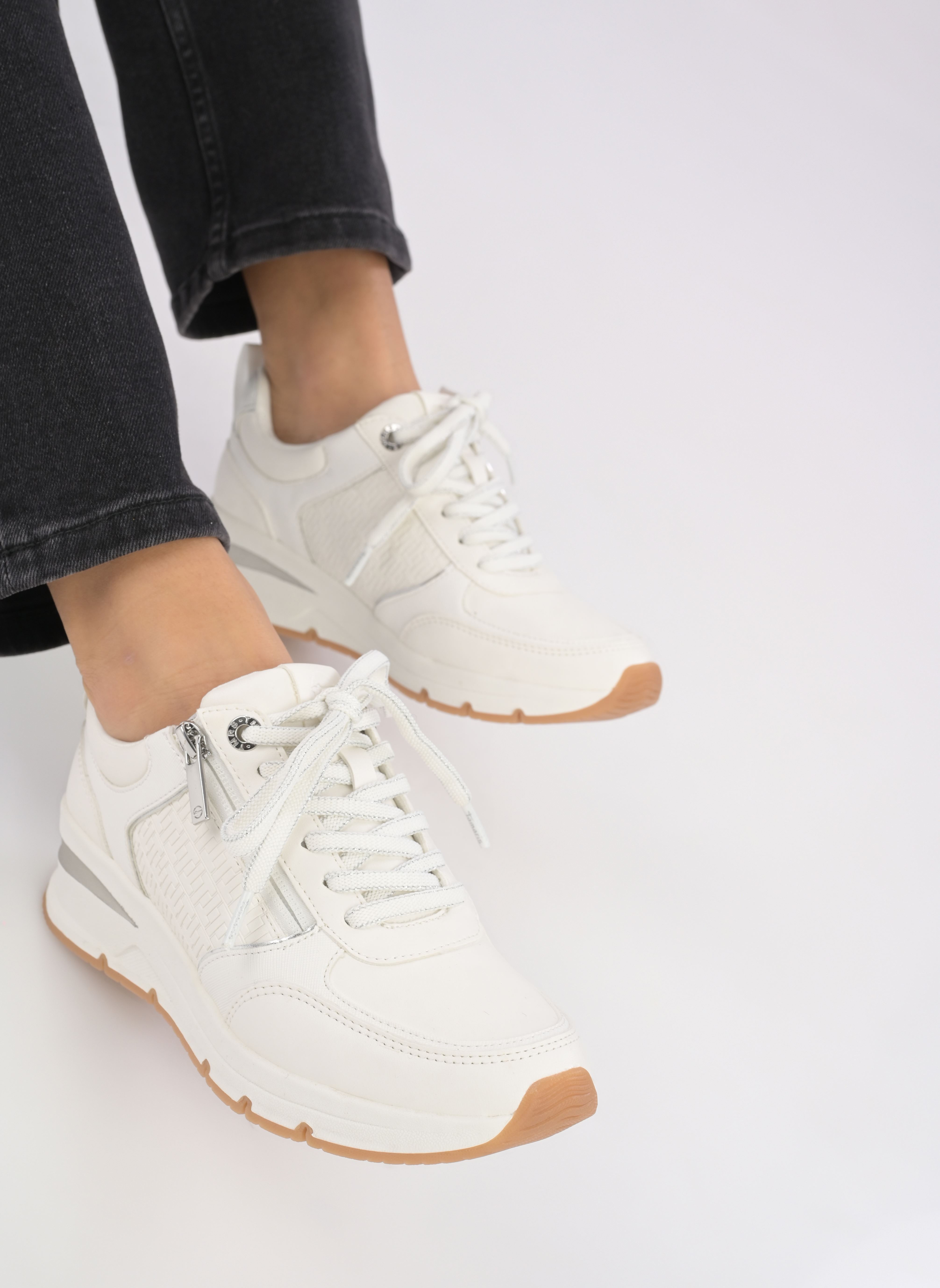 Niedrige Sneaker 23721-42 damen weiß Tamaris Niedrige Sneaker 23721-42 damen weiß White/silver