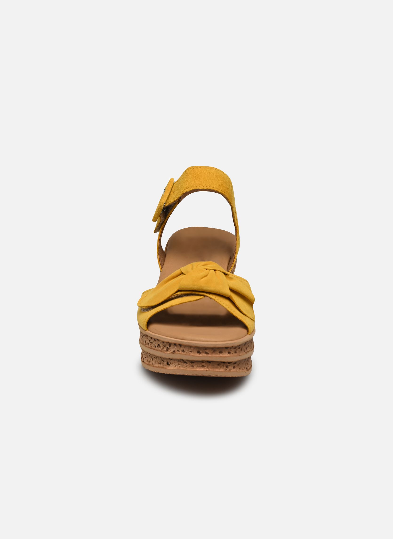 Sandalen met sleehak en plateau 44.653 dames geel Gabor Sandalen met sleehak en plateau 44.653 dames geel GOLDEN