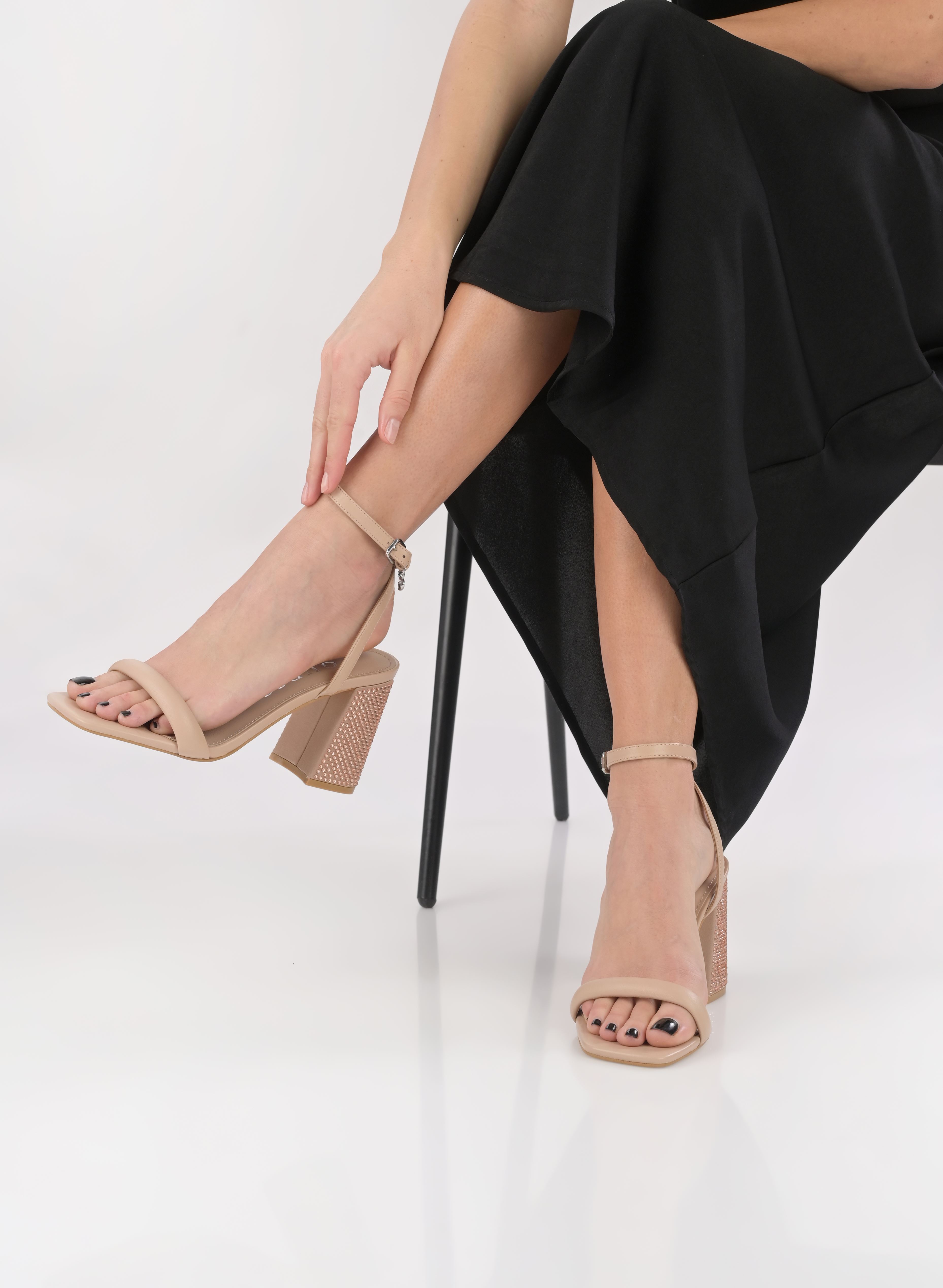 Sandalen GELECTRA damen beige Guess Sandalen GELECTRA damen beige Nude