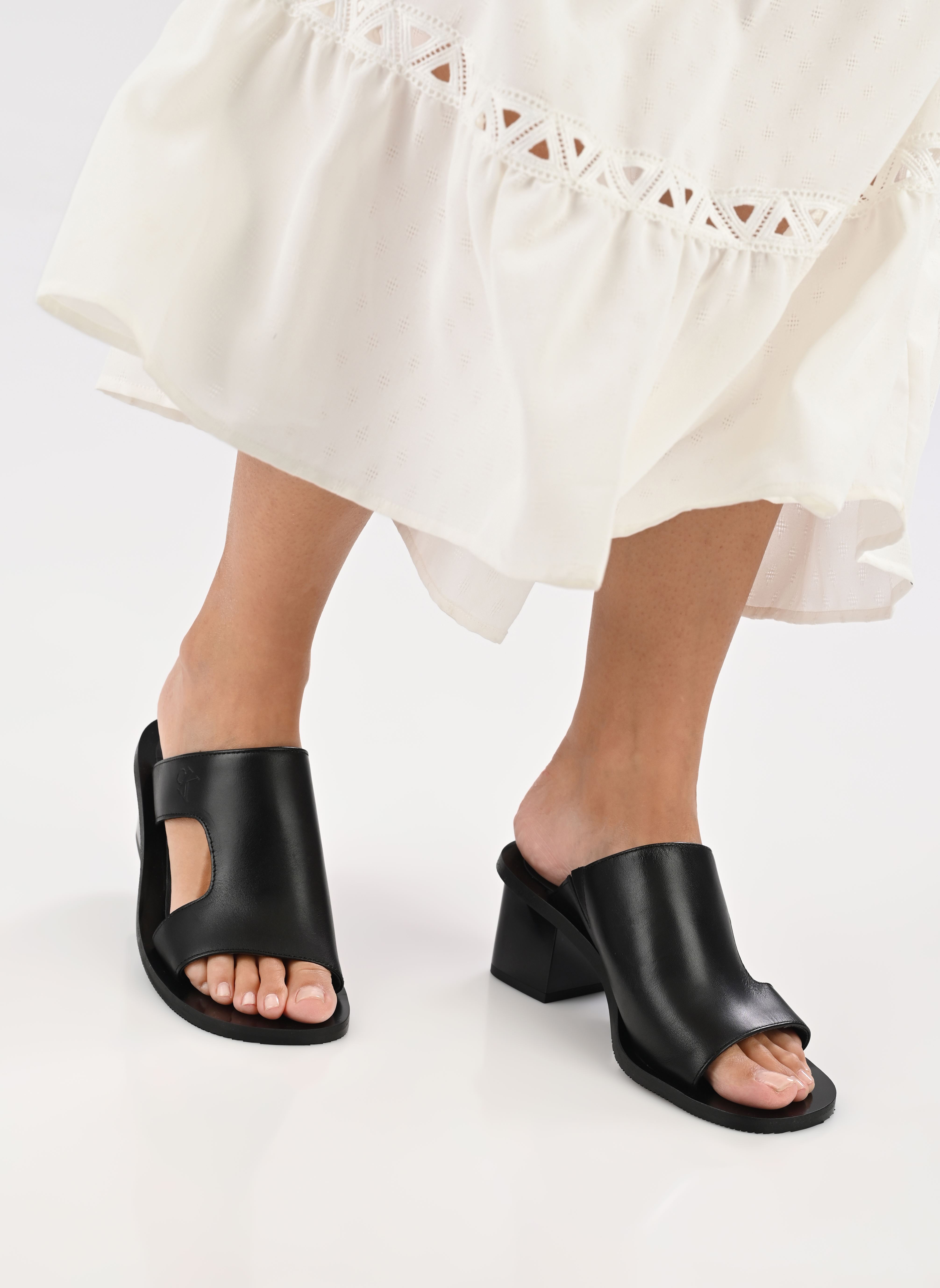 Sandali 5 HEEL SANDAL LH UC donna nero Calvin Klein Sandali 5 HEEL SANDAL LH UC donna nero TRIPLE BLACK