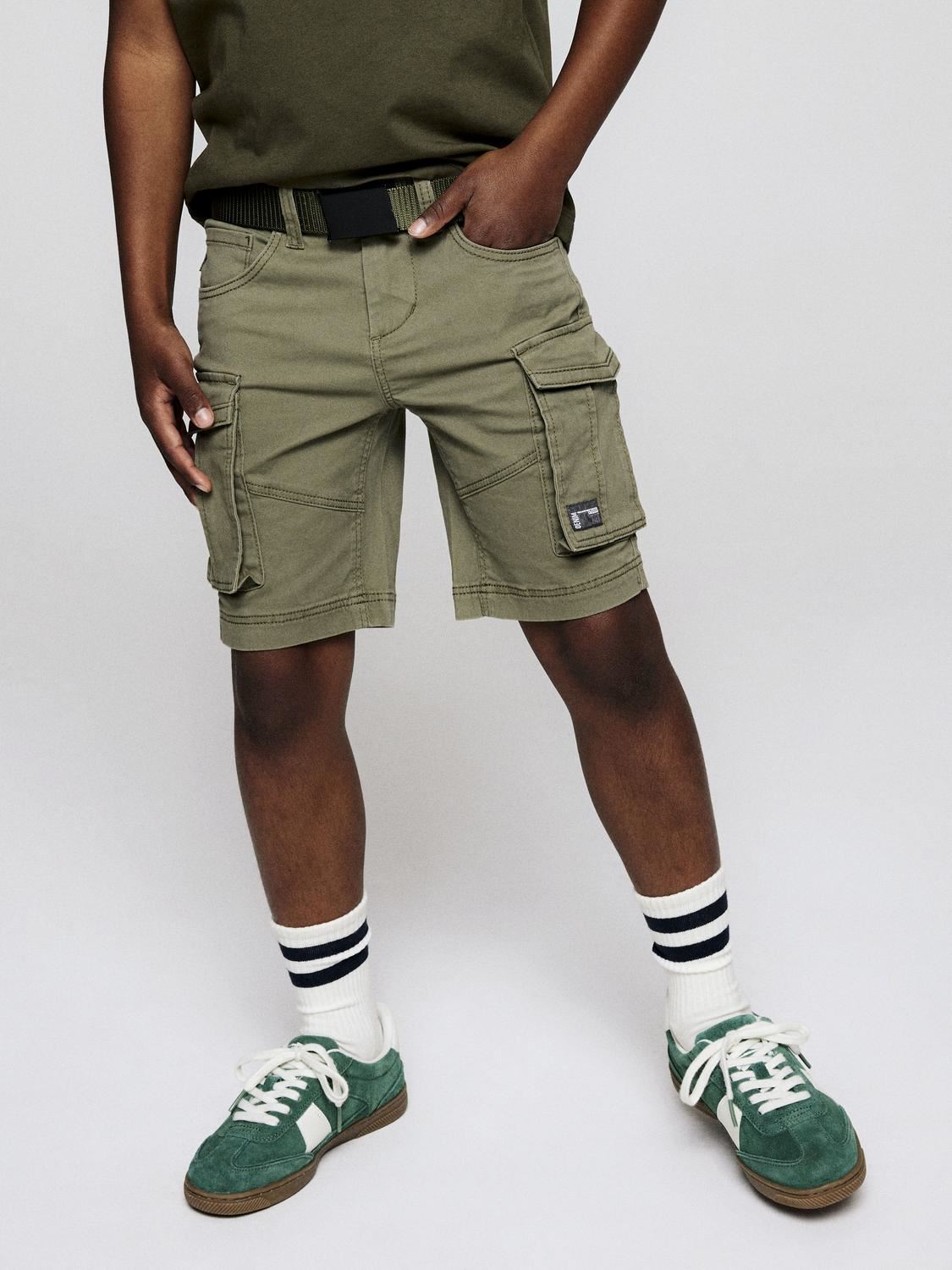 Shorts Nkmryan Reg Twi L Shorts 6776-Ba Noos garçon vert Name it Shorts Nkmryan Reg Twi L Shorts 6776-Ba Noos garçon vert DEEP LICHEN GREEN
