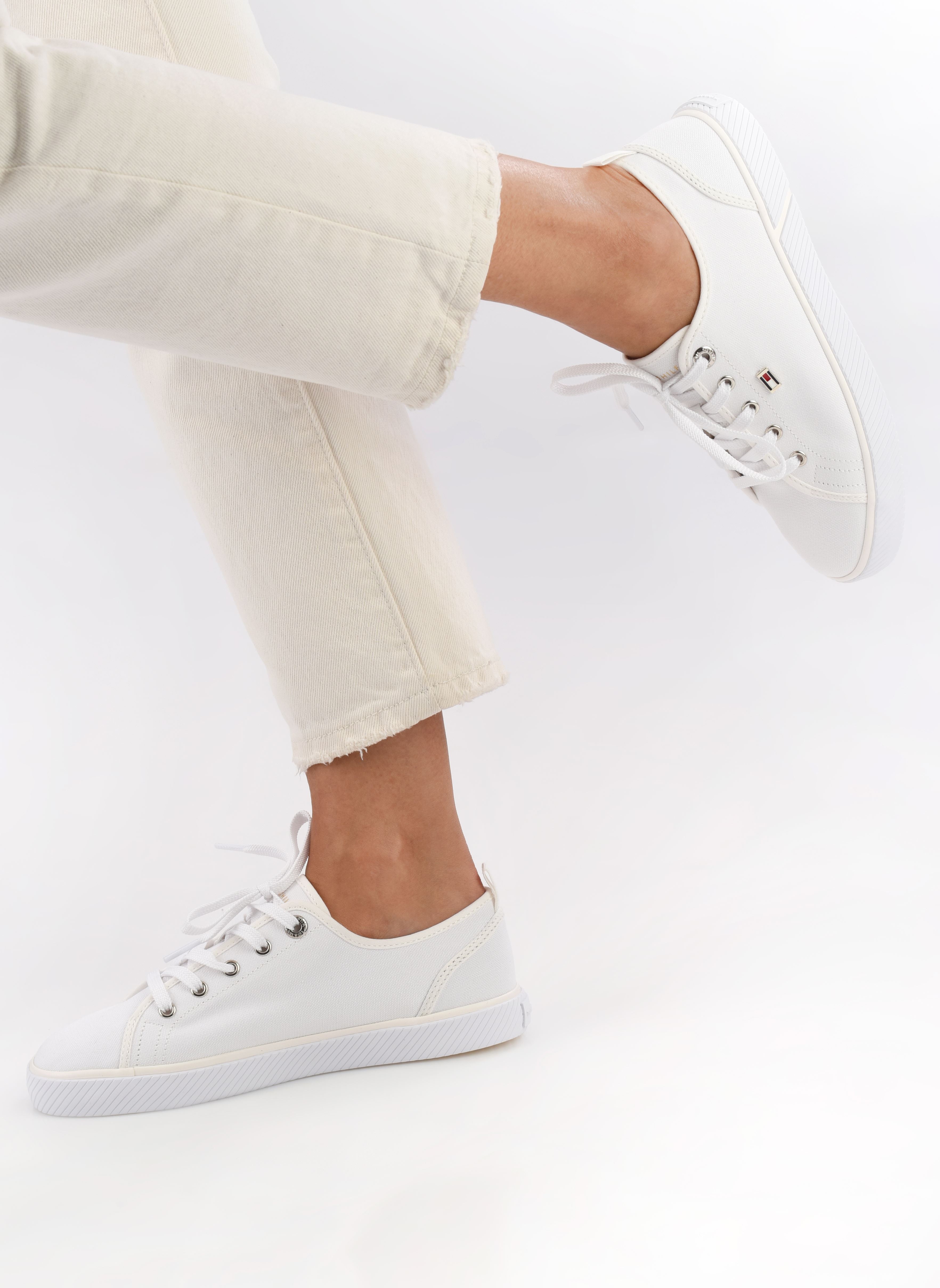 Baskets VULC CANVAS SNEAKER femme blanc Tommy Hilfiger Baskets VULC CANVAS SNEAKER femme blanc WHITE