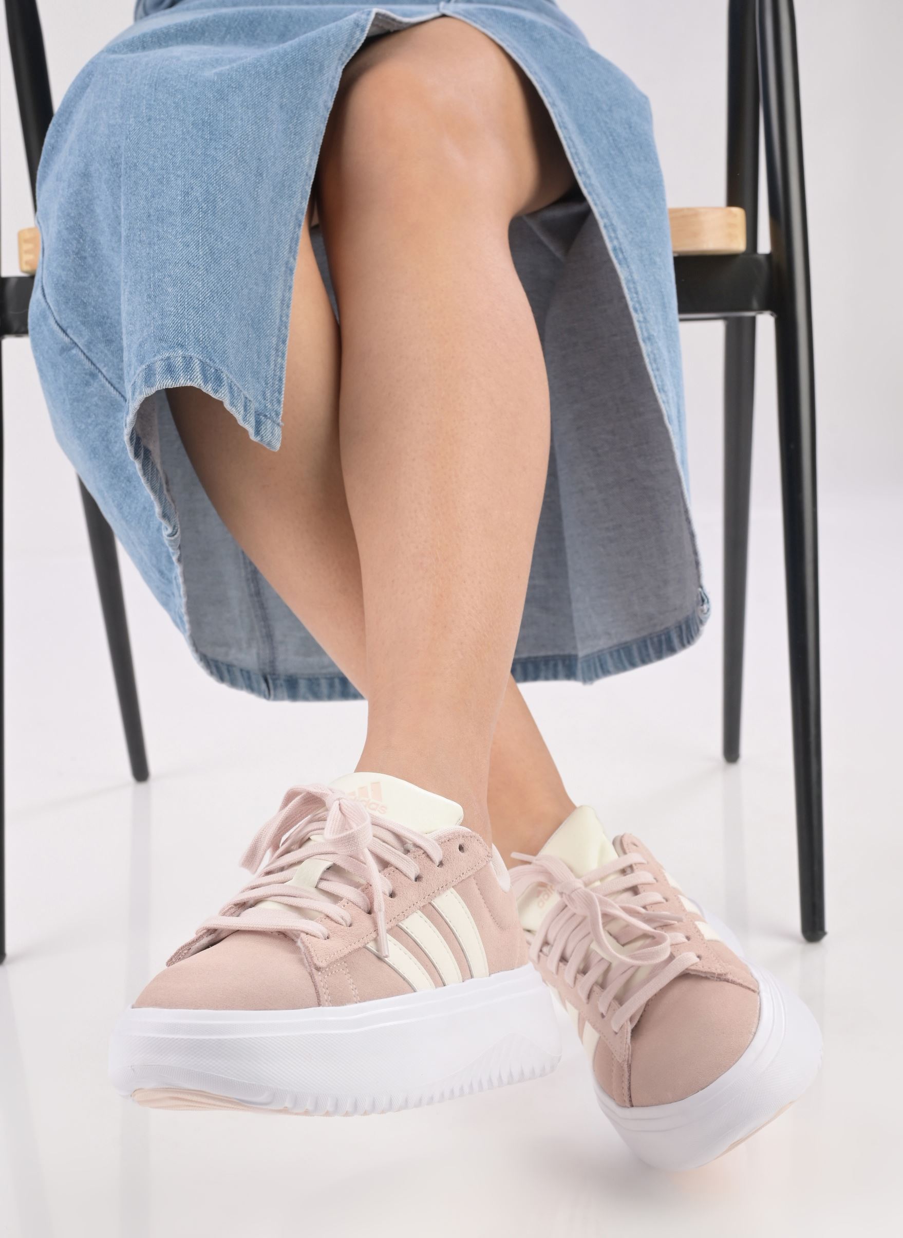 Sneakers Grand Court Platform Suede W donna rosa adidas sportswear Sneakers Grand Court Platform Suede W donna rosa WONQUA/OWHITE/FTWWHT