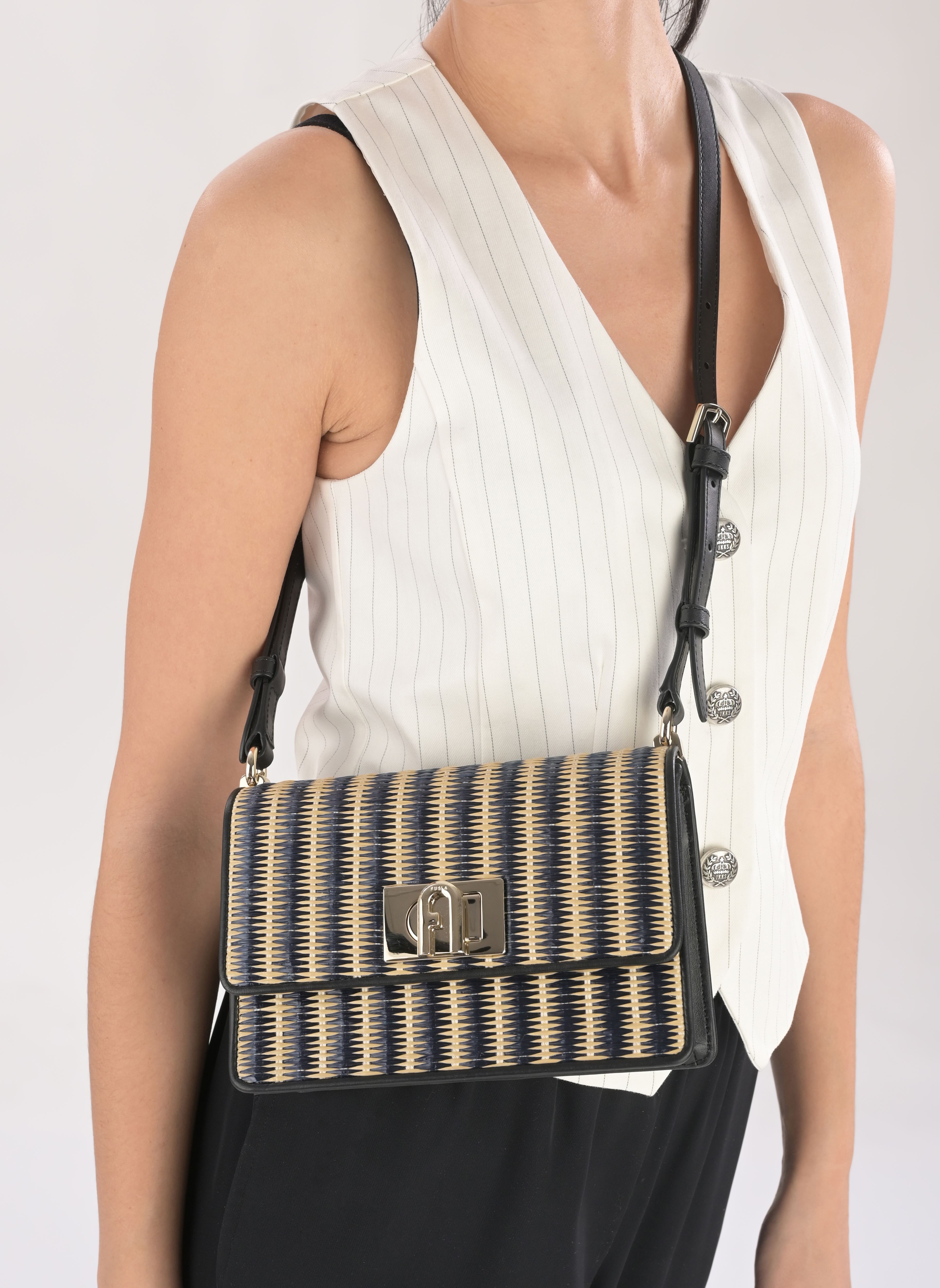 Umhängetaschen Furla 1927 Mini Shoulder Bag 20 damen schwarz Furla Umhängetaschen Furla 1927 Mini Shoulder Bag 20 damen schwarz TONI NERO