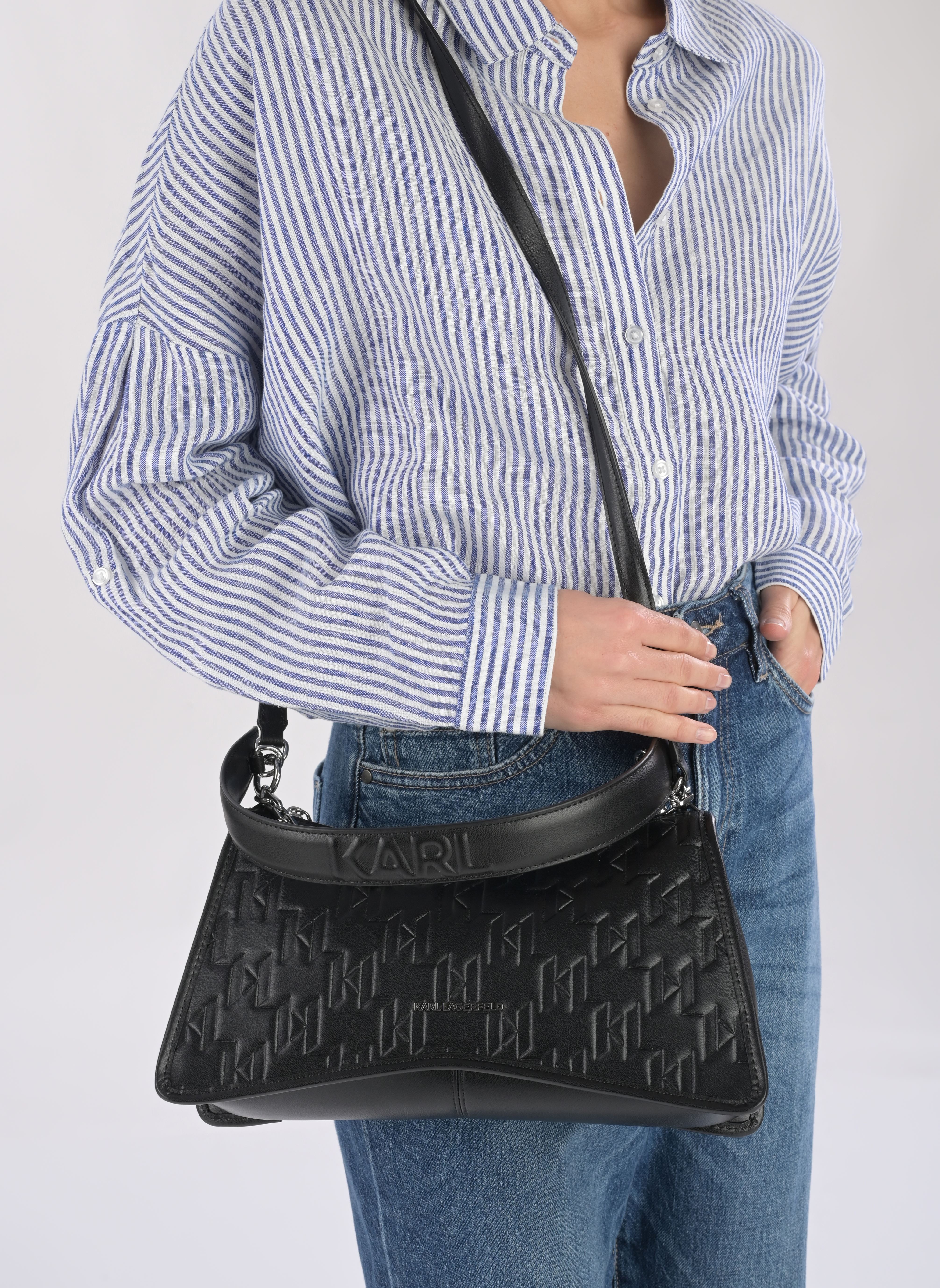 Schoudertassen Seven element shb embossed dames zwart Karl Lagerfeld Schoudertassen Seven element shb embossed dames zwart BLACK
