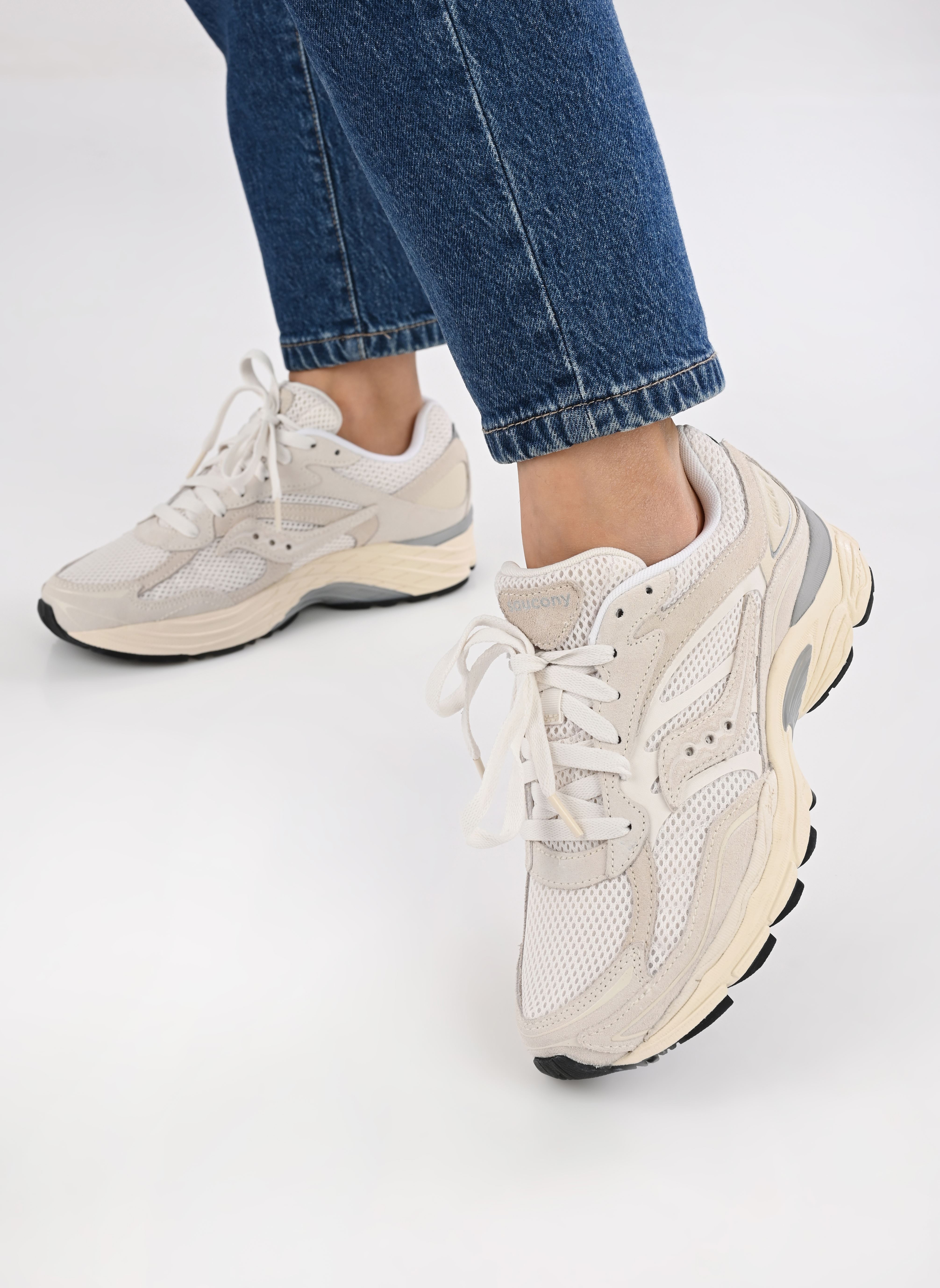 Baskets de sport Progrid Omni 9 blanc Saucony Baskets de sport Progrid Omni 9 blanc WHITE