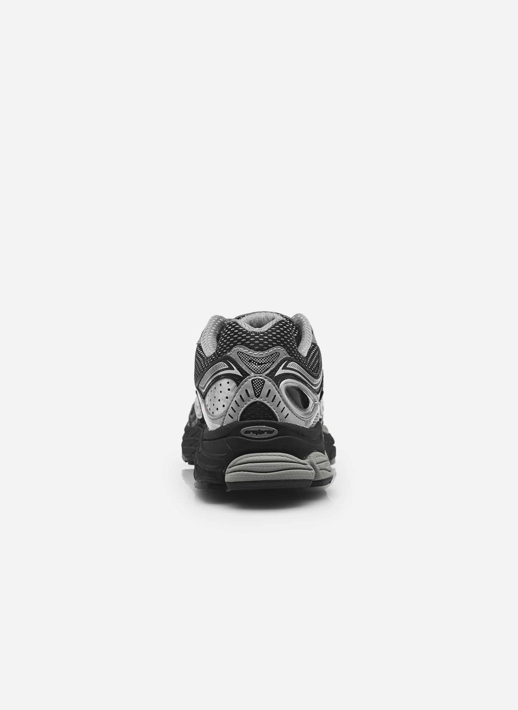 Sport Sneakers Progrid Omni 9 dames zwart Saucony Sport Sneakers Progrid Omni 9 dames zwart BLACK/SILVER