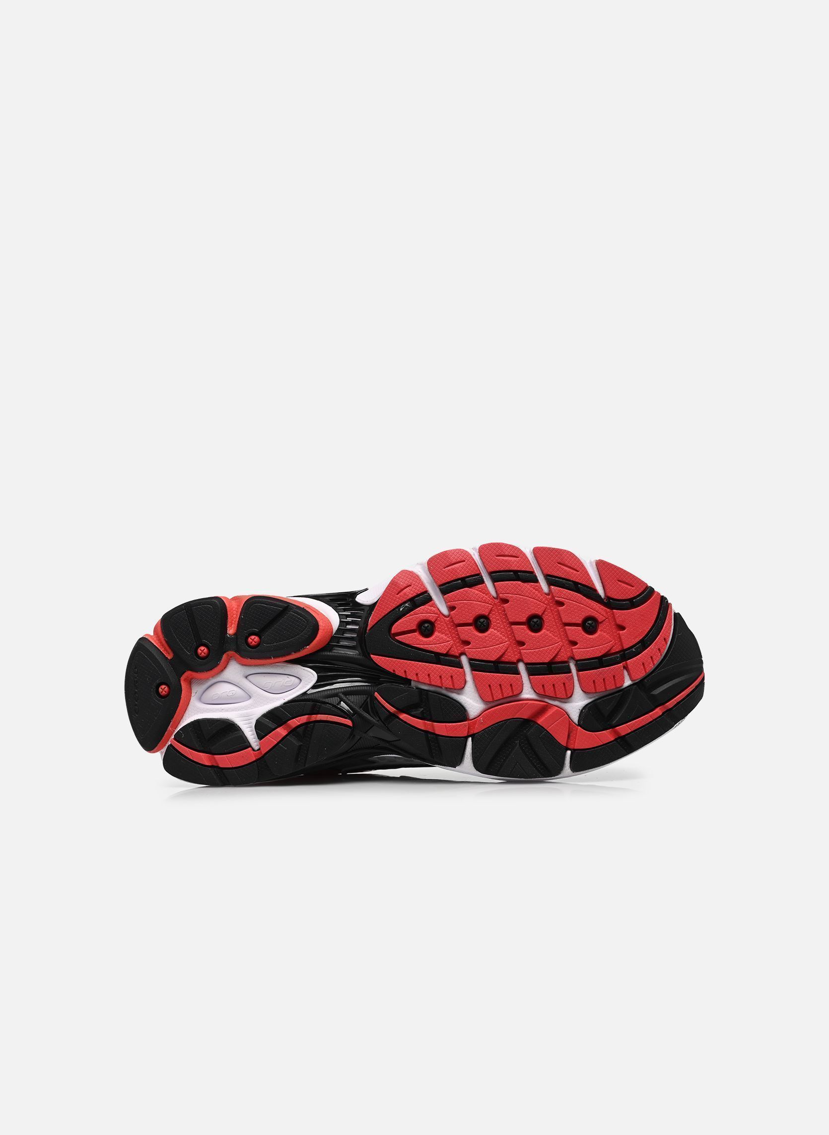 Baskets de sport Progrid Omni 9 femme blanc Saucony Baskets de sport Progrid Omni 9 femme blanc WHITE/RED