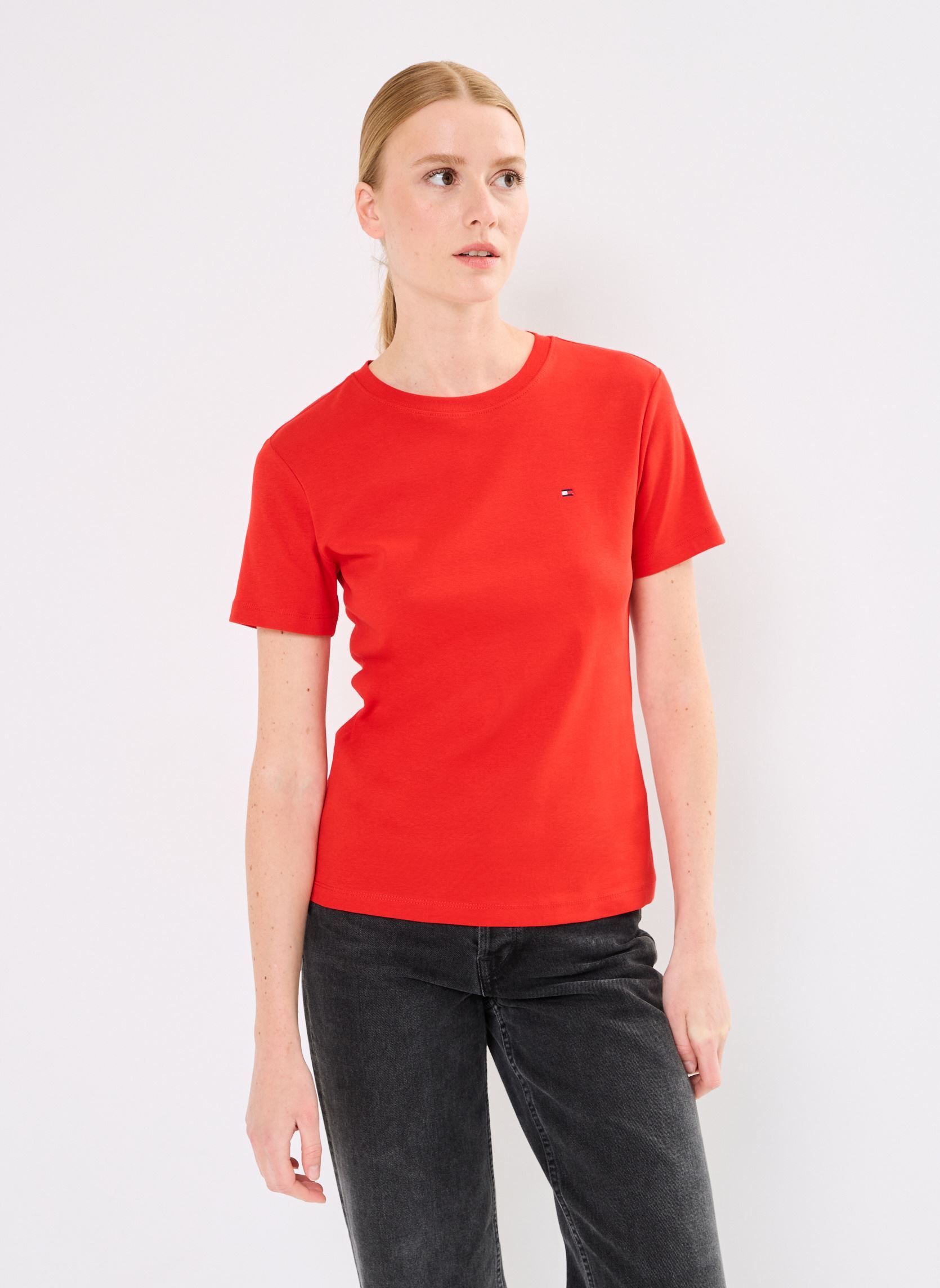 Tee-shirts manches courtes New Slim Cody C-Nk S WW0WW40587 femme rouge Tommy Hilfiger Tee-shirts manches courtes New Slim Cody C-Nk S WW0WW40587 femme rouge FIERCE RED