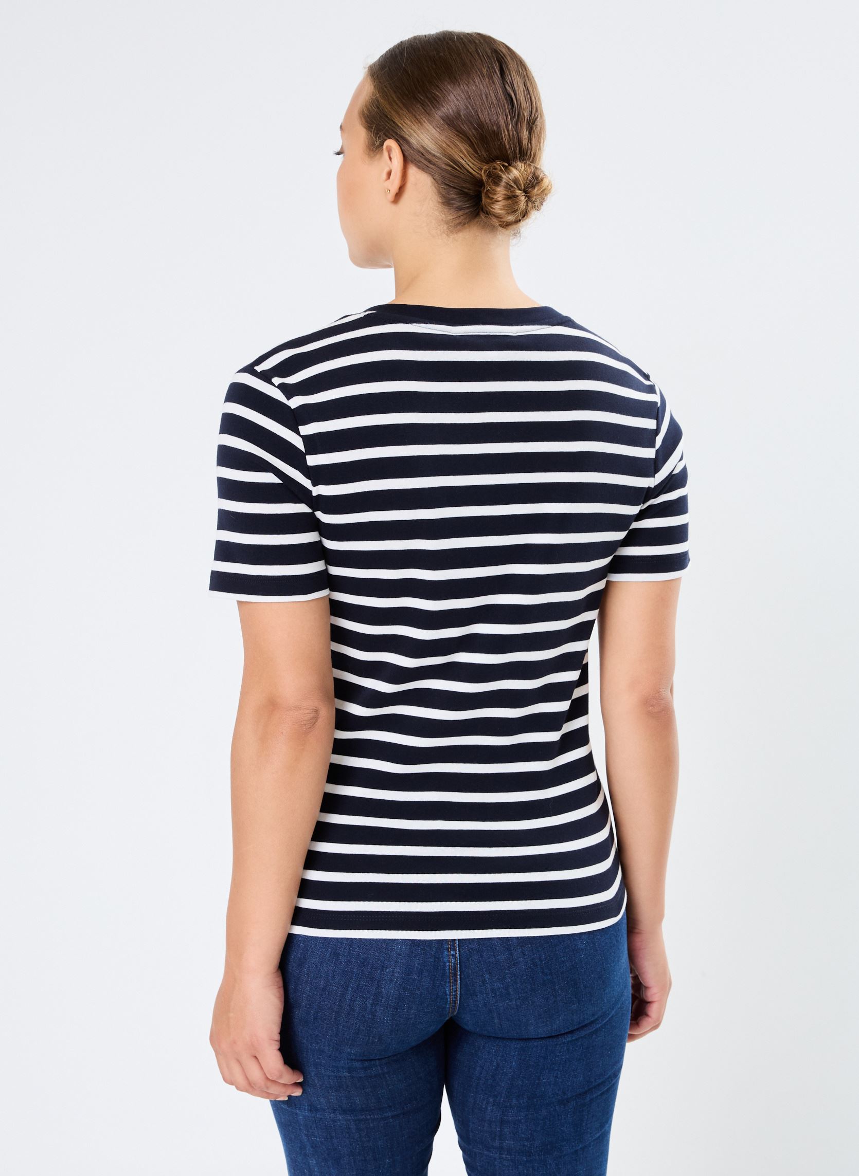 Tee-shirts manches courtes New Slim Cody V-Neck WW0WW40584 femme bleu Tommy Hilfiger Tee-shirts manches courtes New Slim Cody V-Neck WW0WW40584 femme bleu BLUE