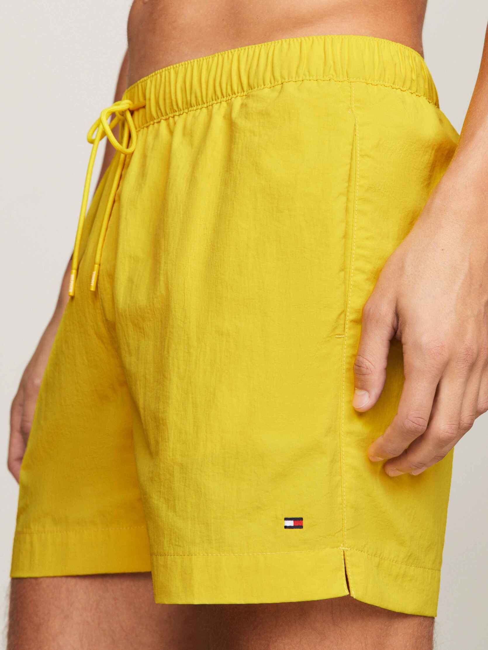 Zwemshorts Medium Drawstring UM0UM03280 heren geel Tommy Hilfiger Zwemshorts Medium Drawstring UM0UM03280 heren geel VALLEY YELLOW